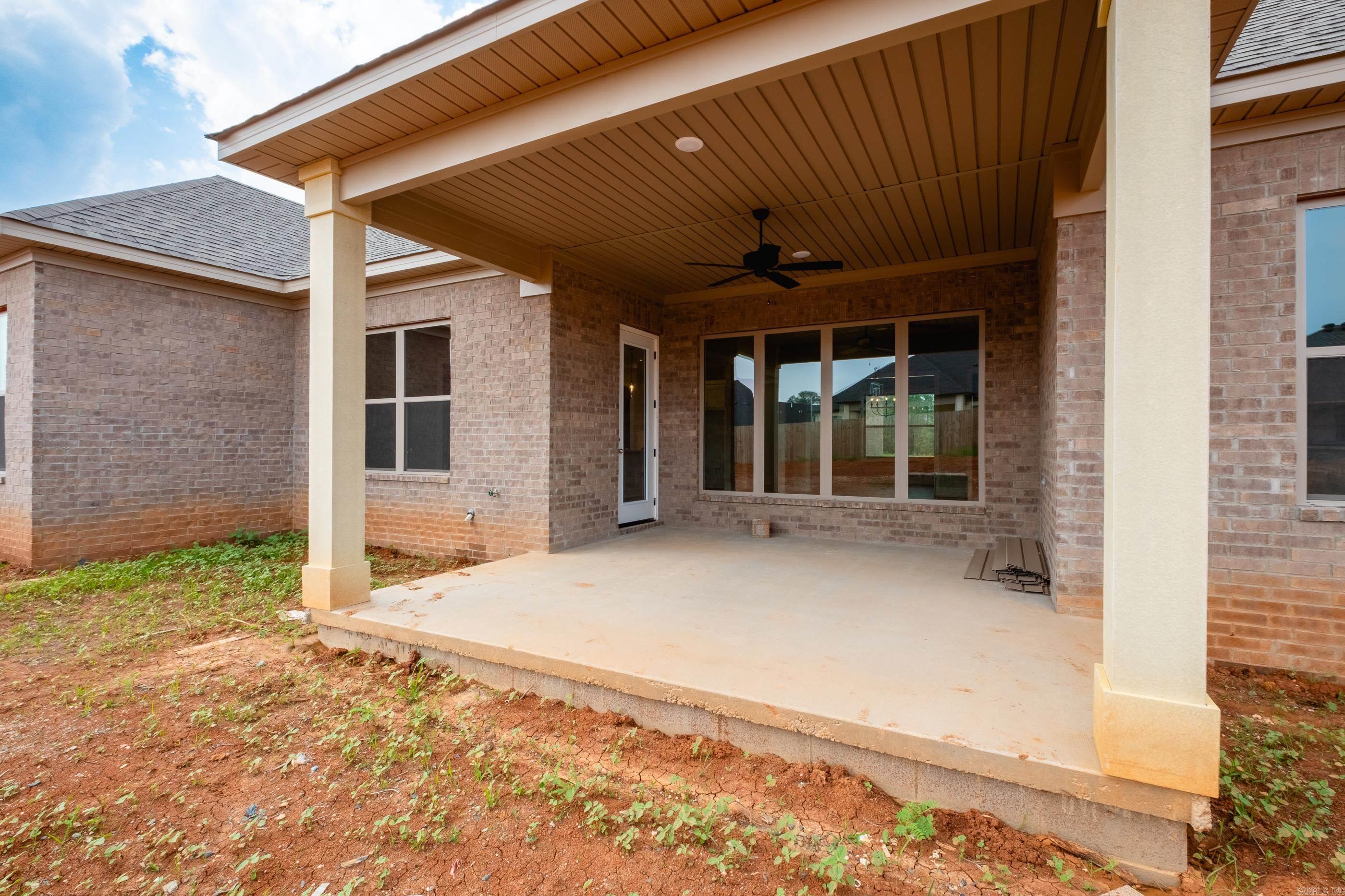 COUNTRY CLUB OF ARK THE - Residential