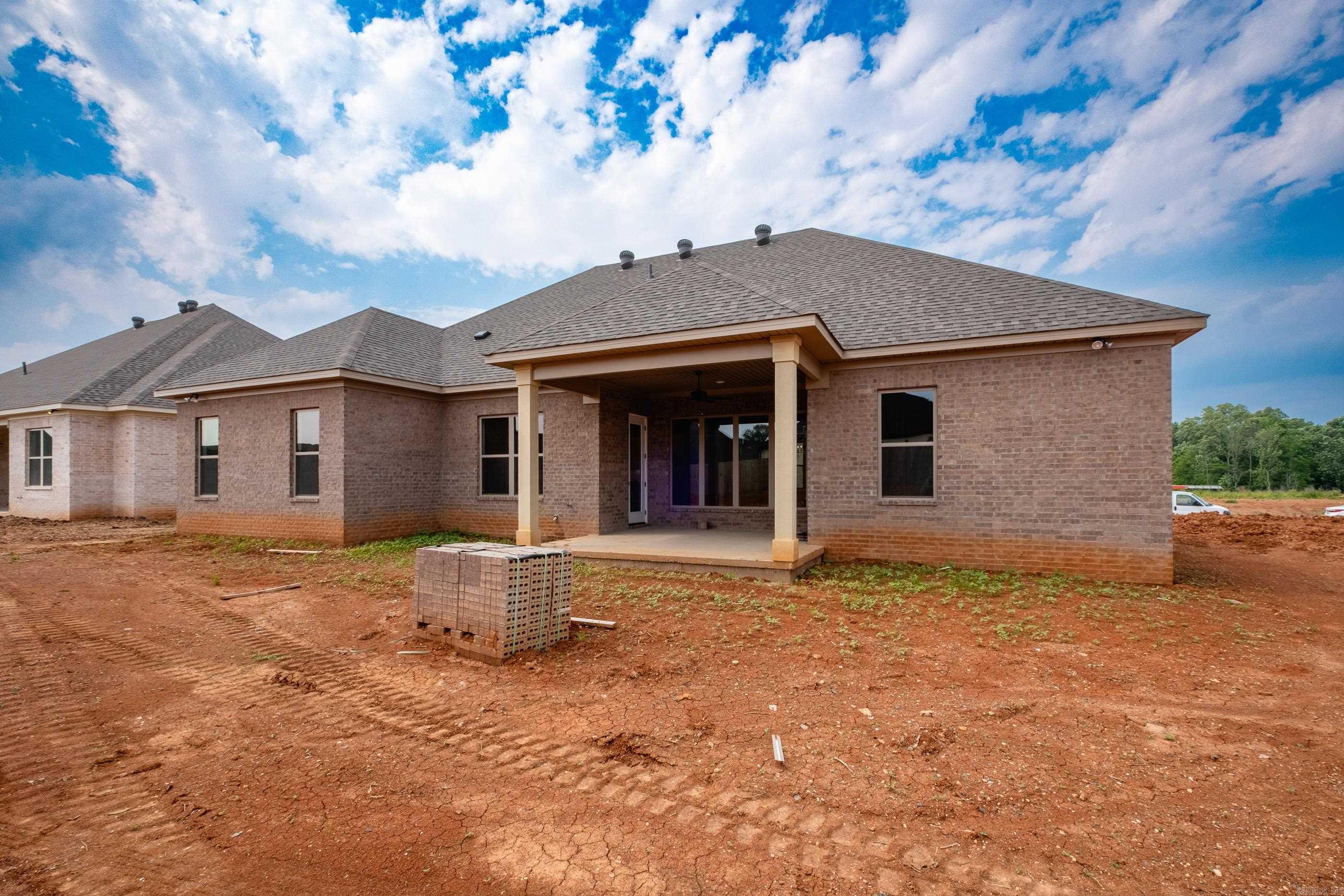 COUNTRY CLUB OF ARK THE - Residential