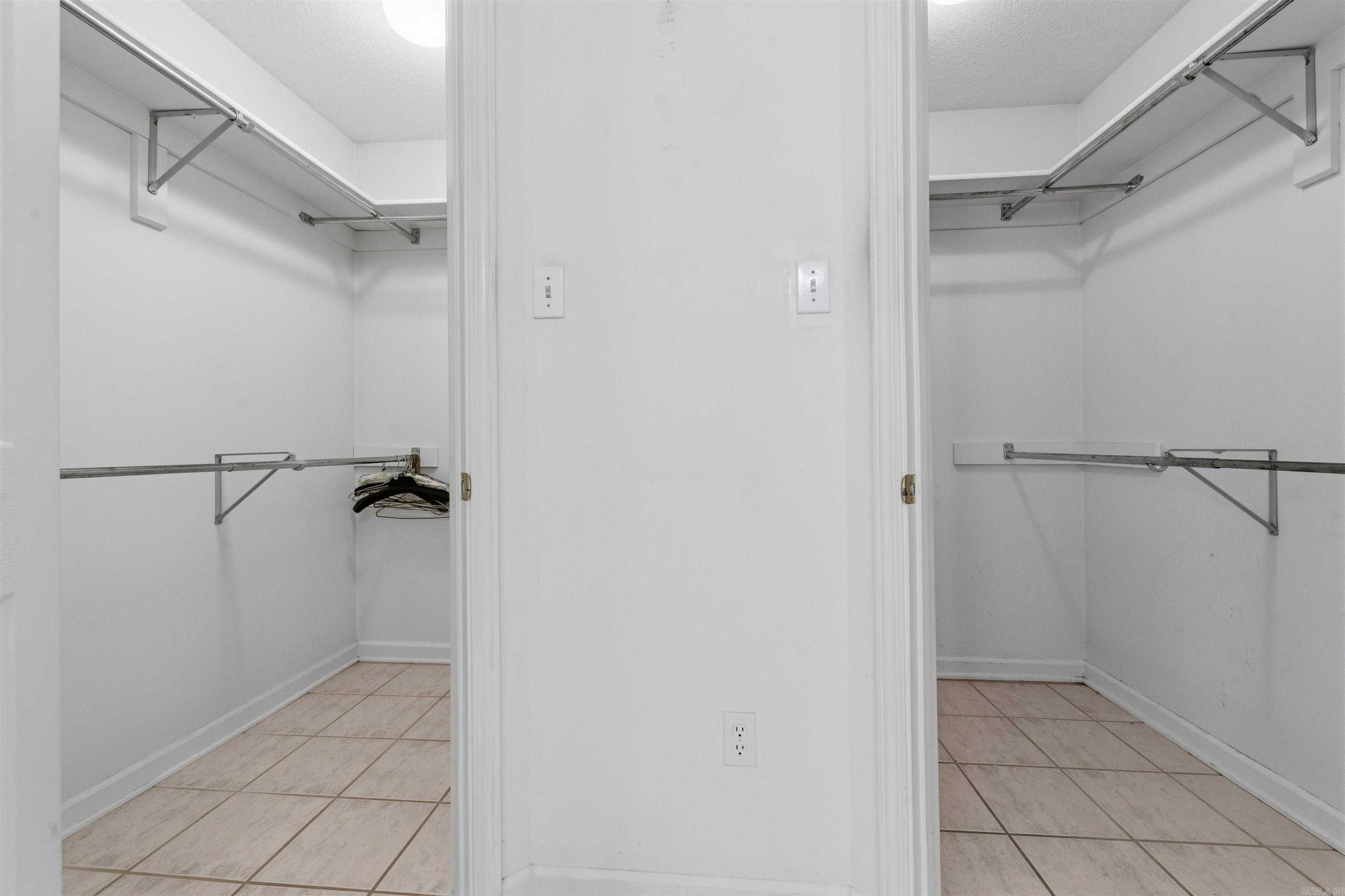 FAIR OAKS - Residential