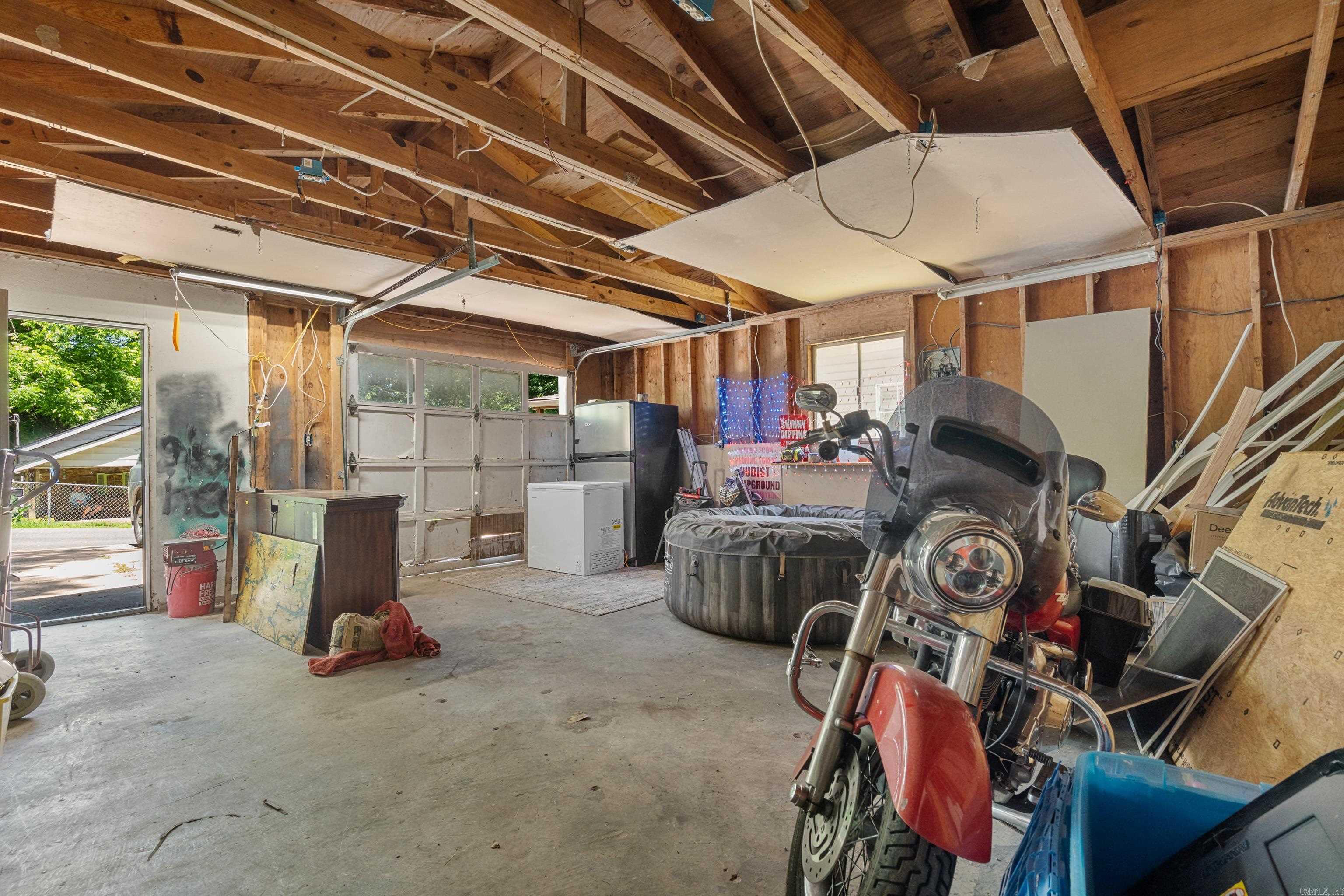 Eddy & Longinotti - Residential