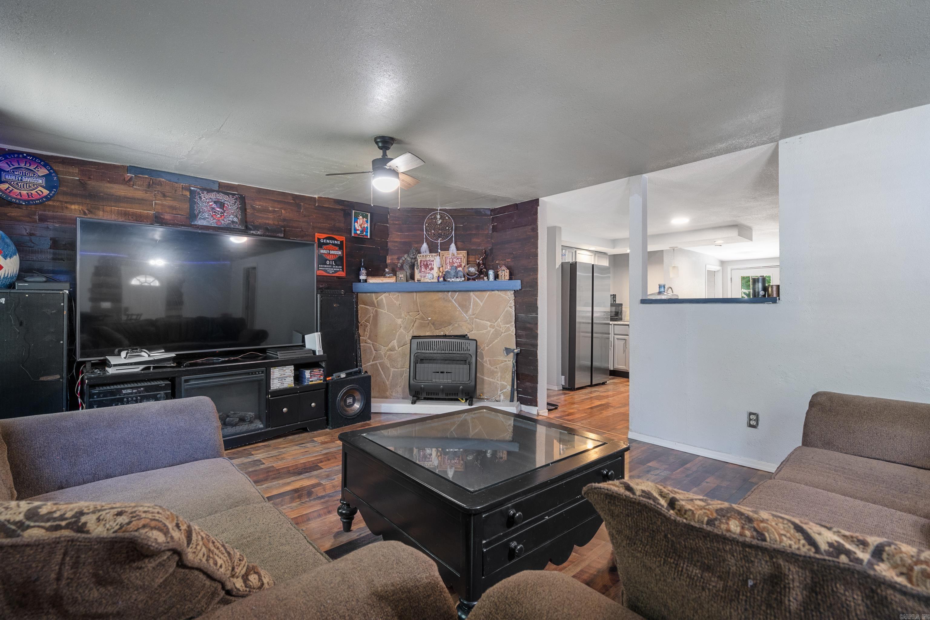 Eddy & Longinotti - Residential