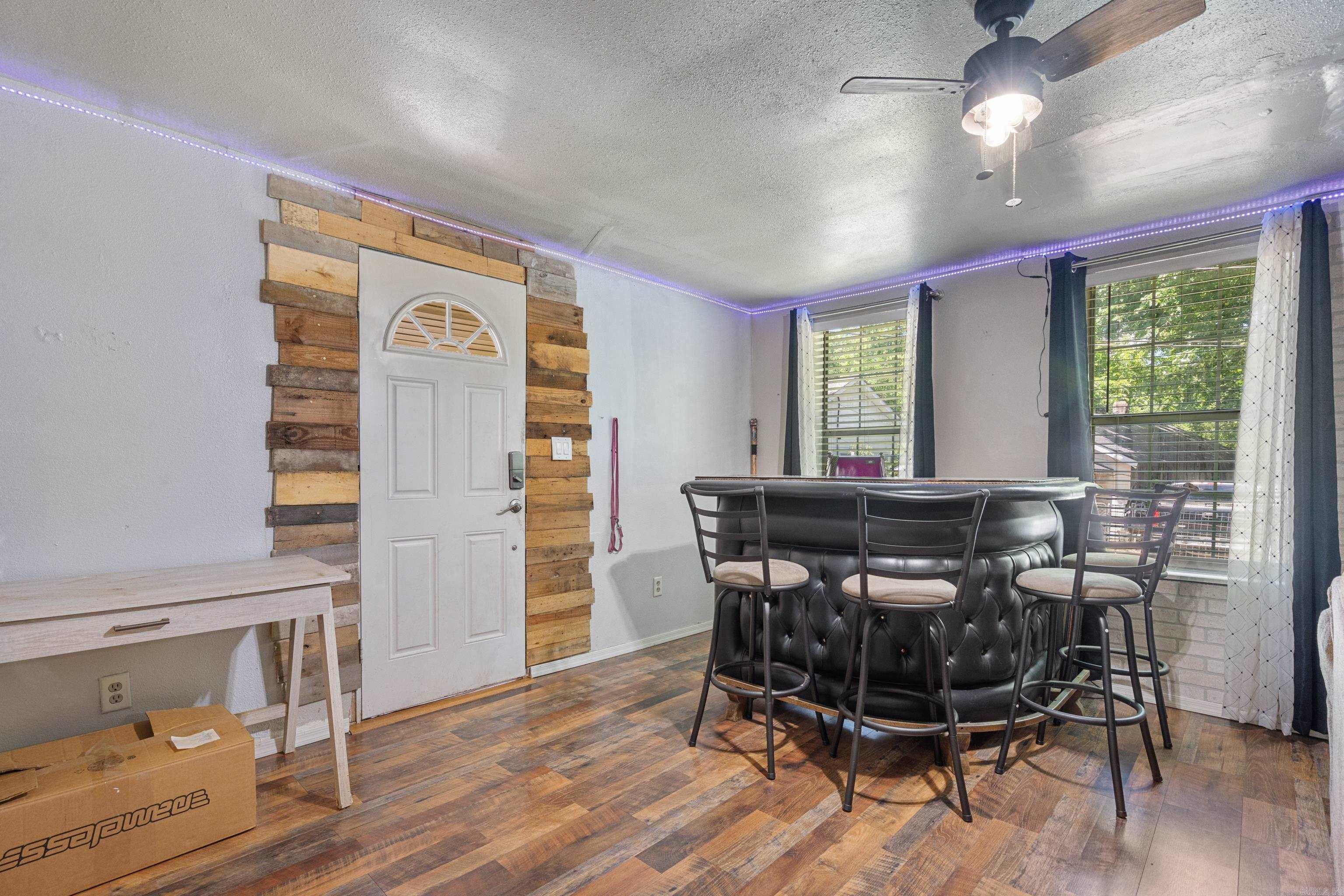 Eddy & Longinotti - Residential