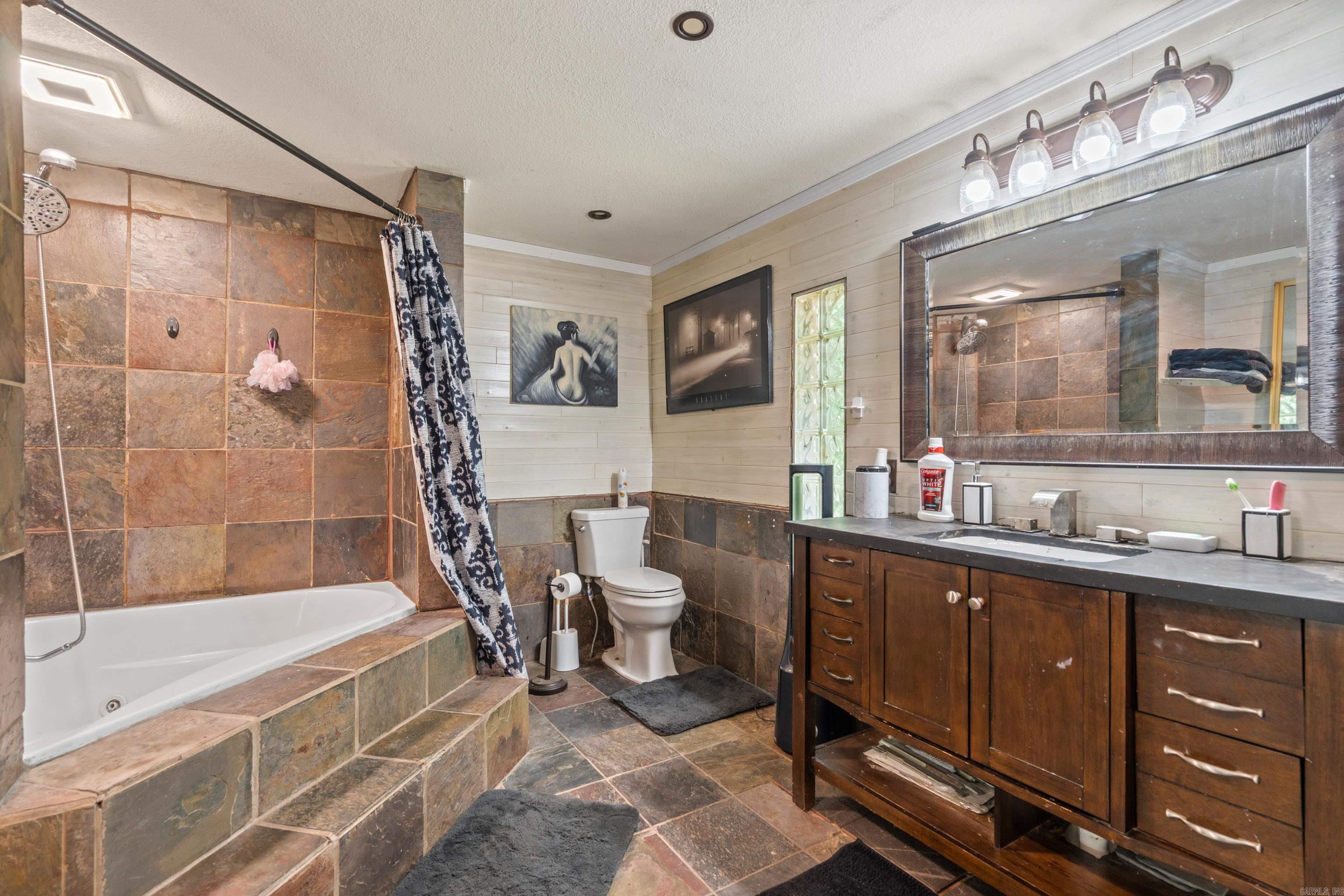 Eddy & Longinotti - Residential