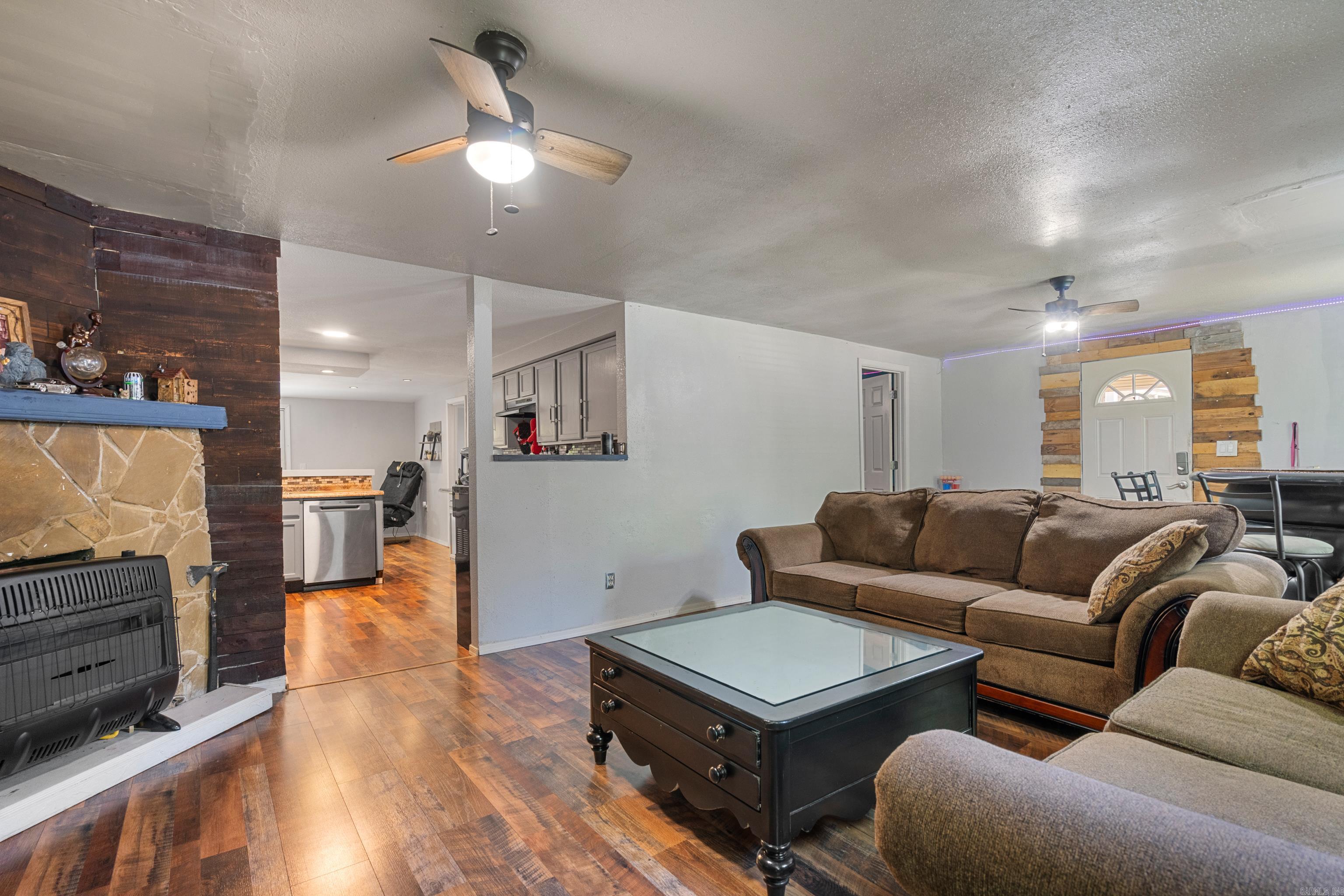 Eddy & Longinotti - Residential