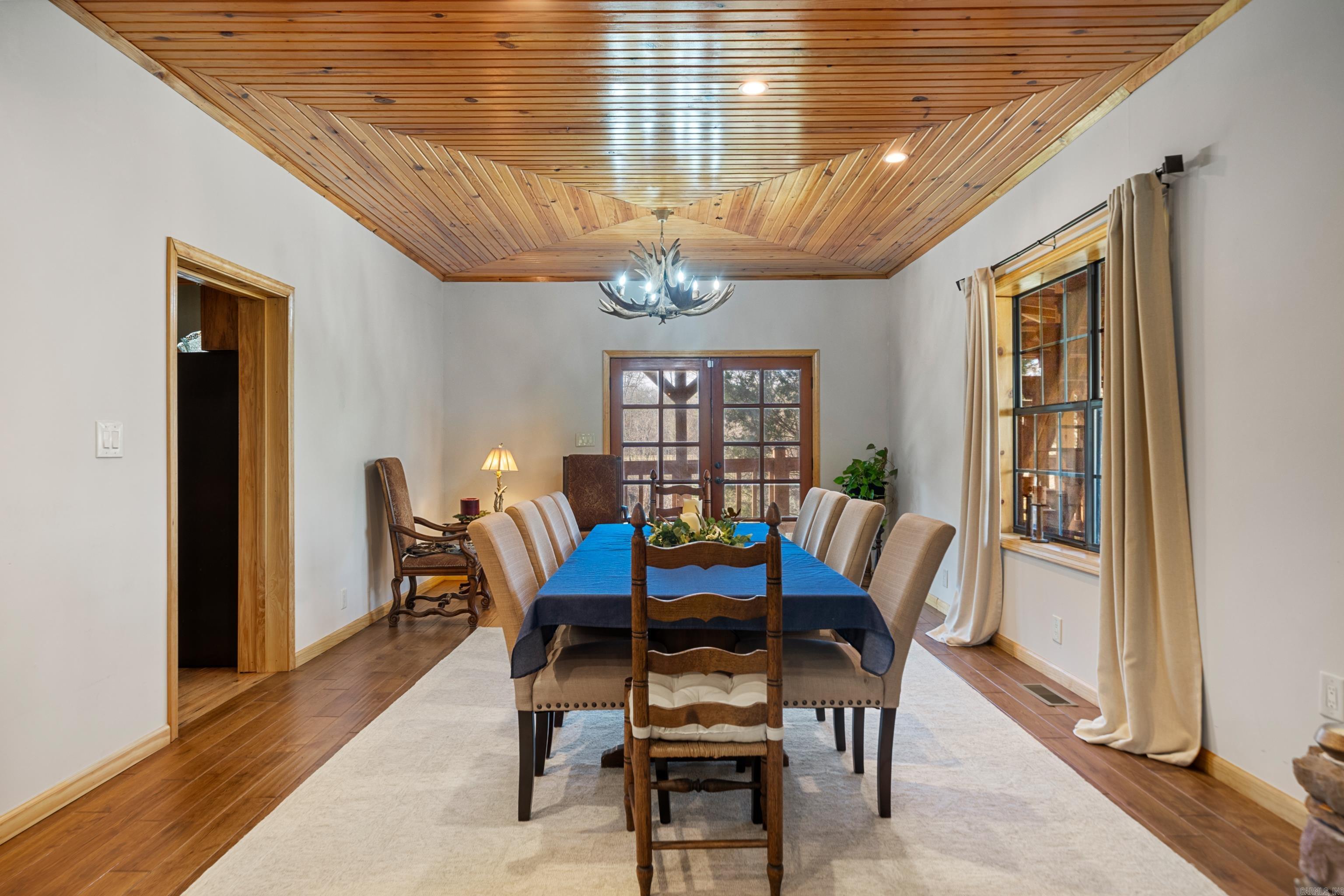 Metes & Bounds - Residential