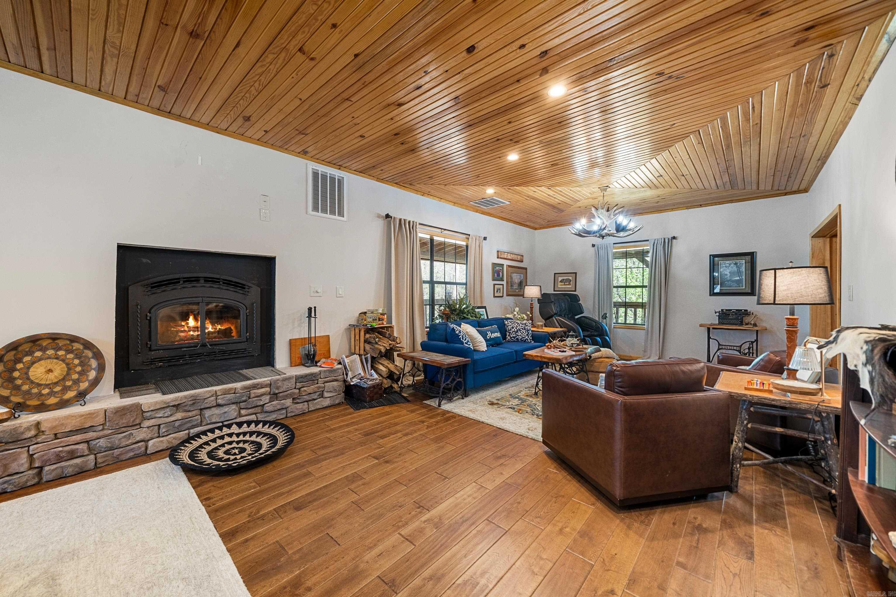 Metes & Bounds - Residential