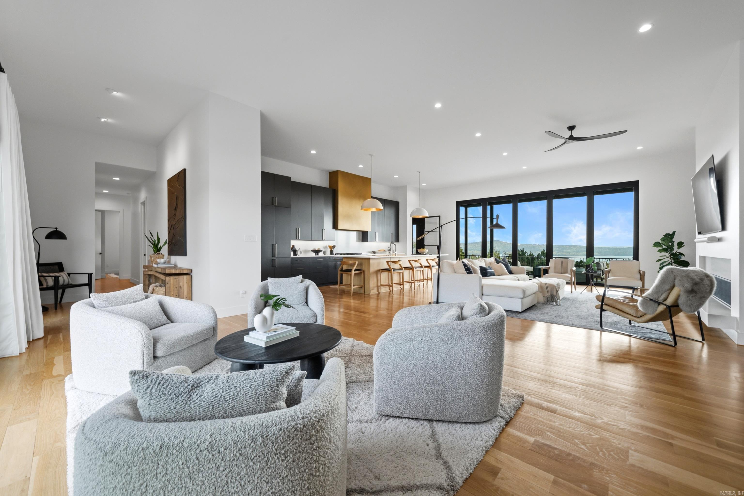 WATERVIEW ESTATES - Residential