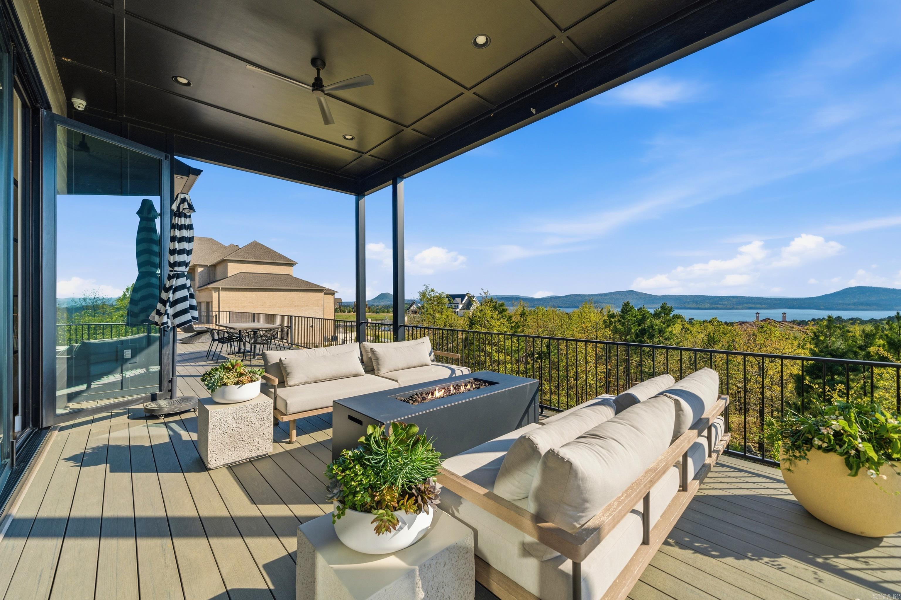 WATERVIEW ESTATES - Residential