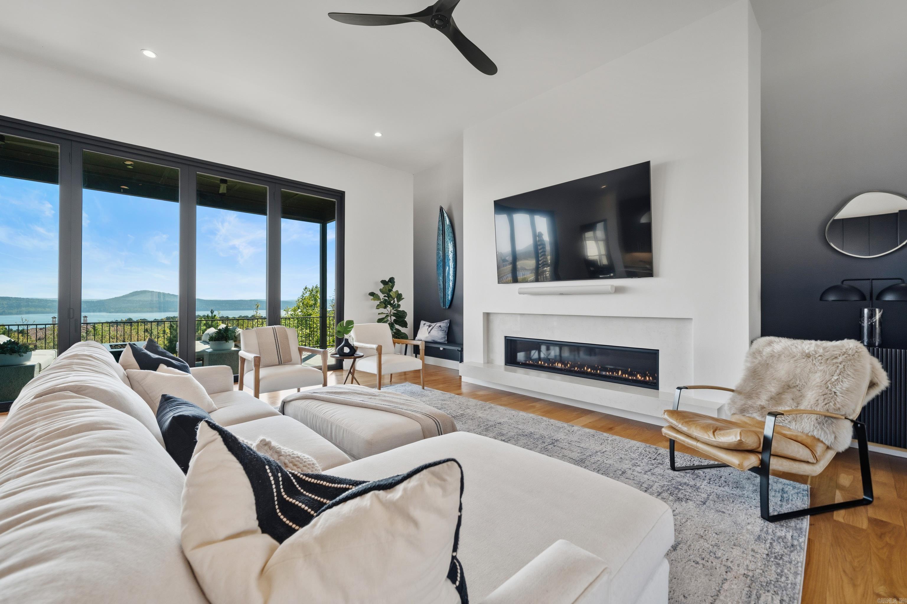 WATERVIEW ESTATES - Residential