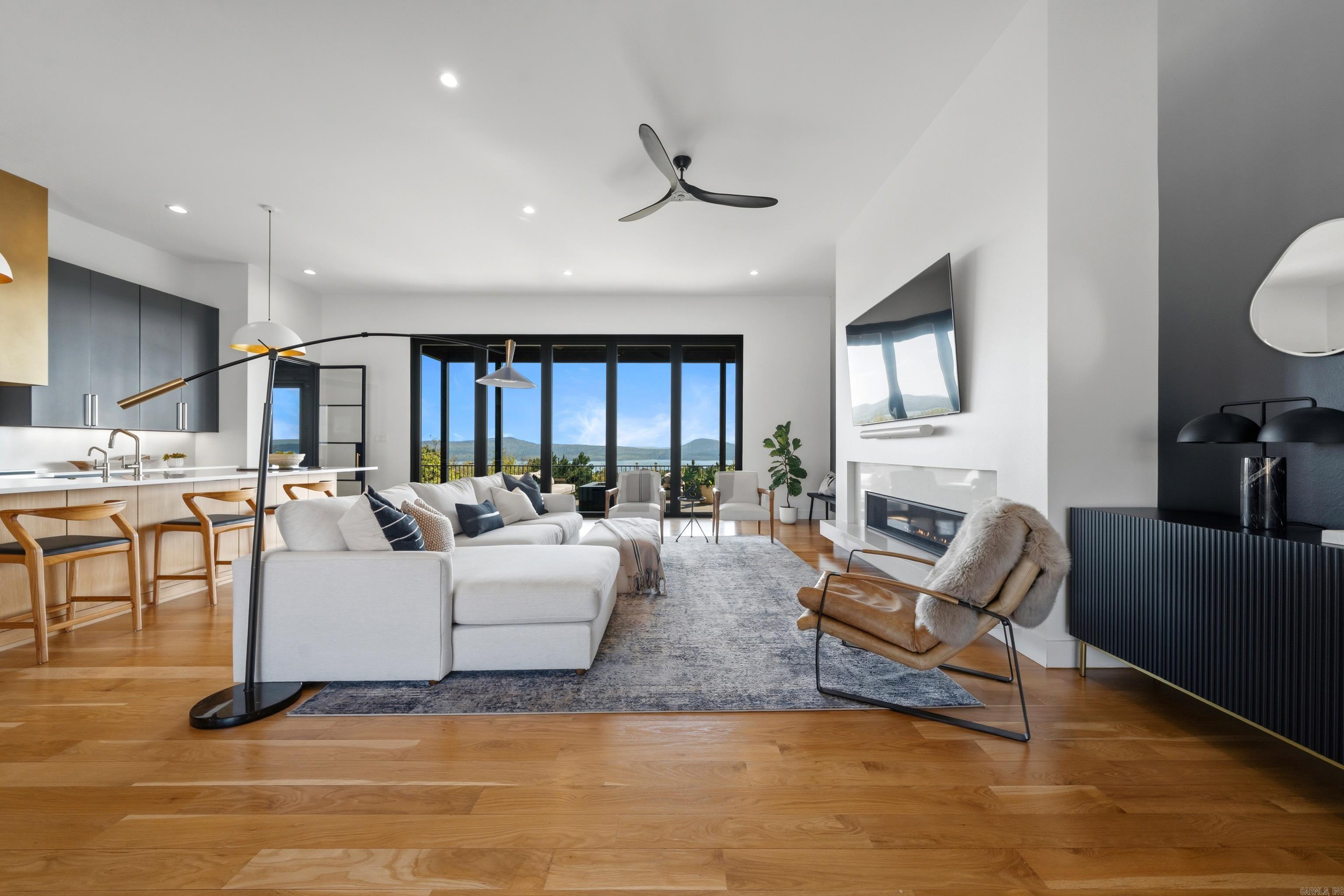 WATERVIEW ESTATES - Residential