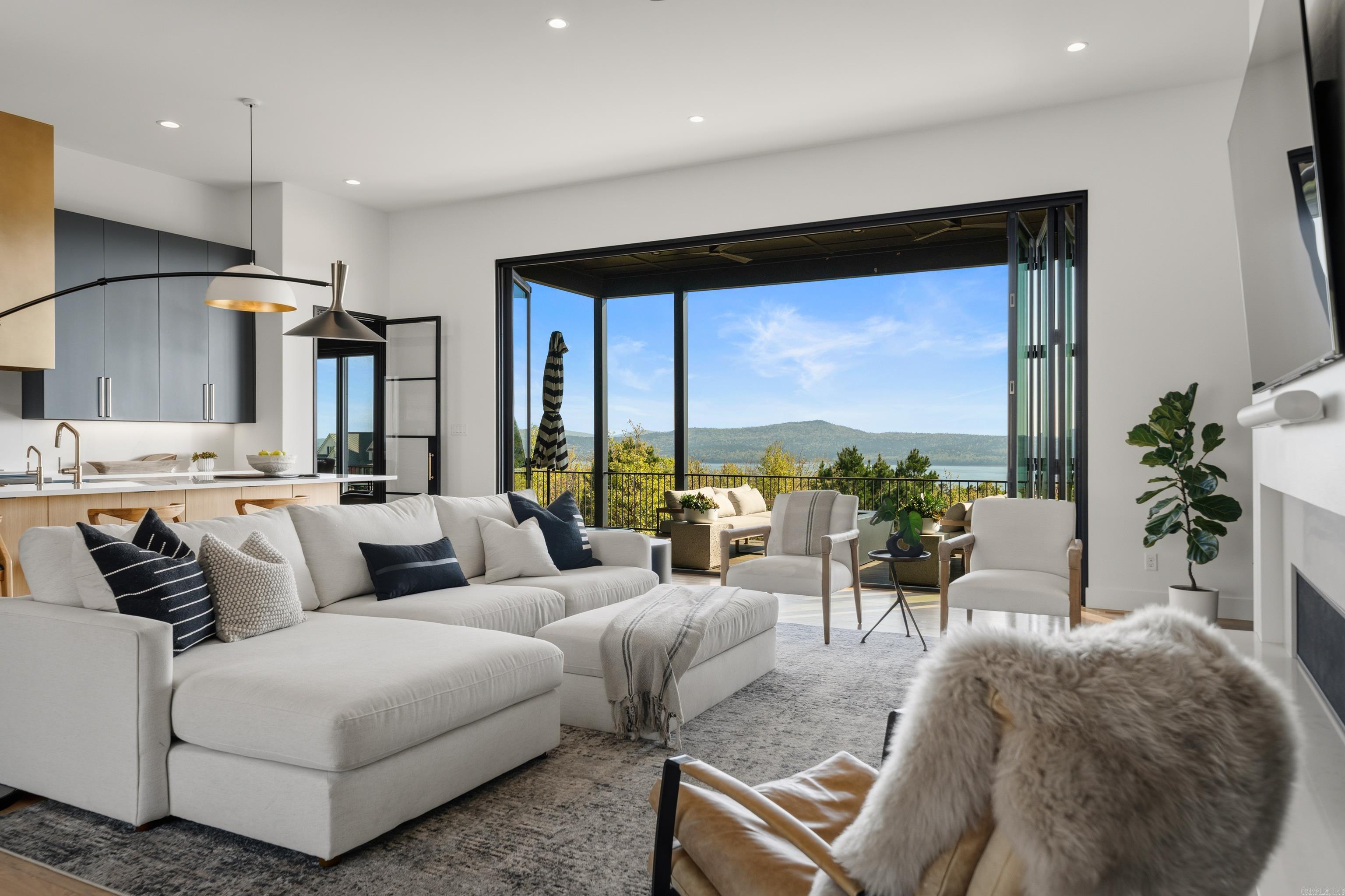 WATERVIEW ESTATES - Residential