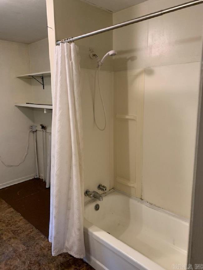 1S-13-11 - Residential Lease