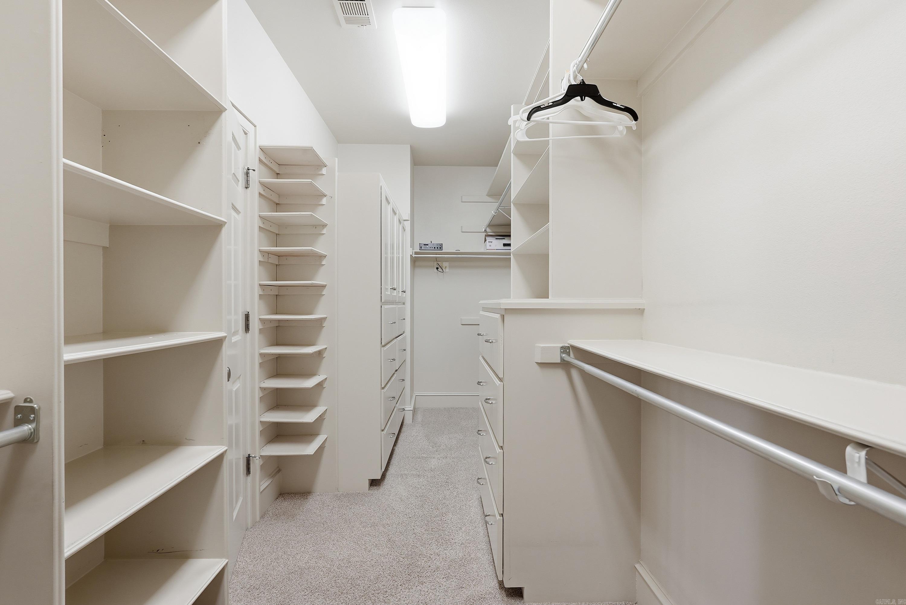 CENTENNIAL VALLEY - Residential