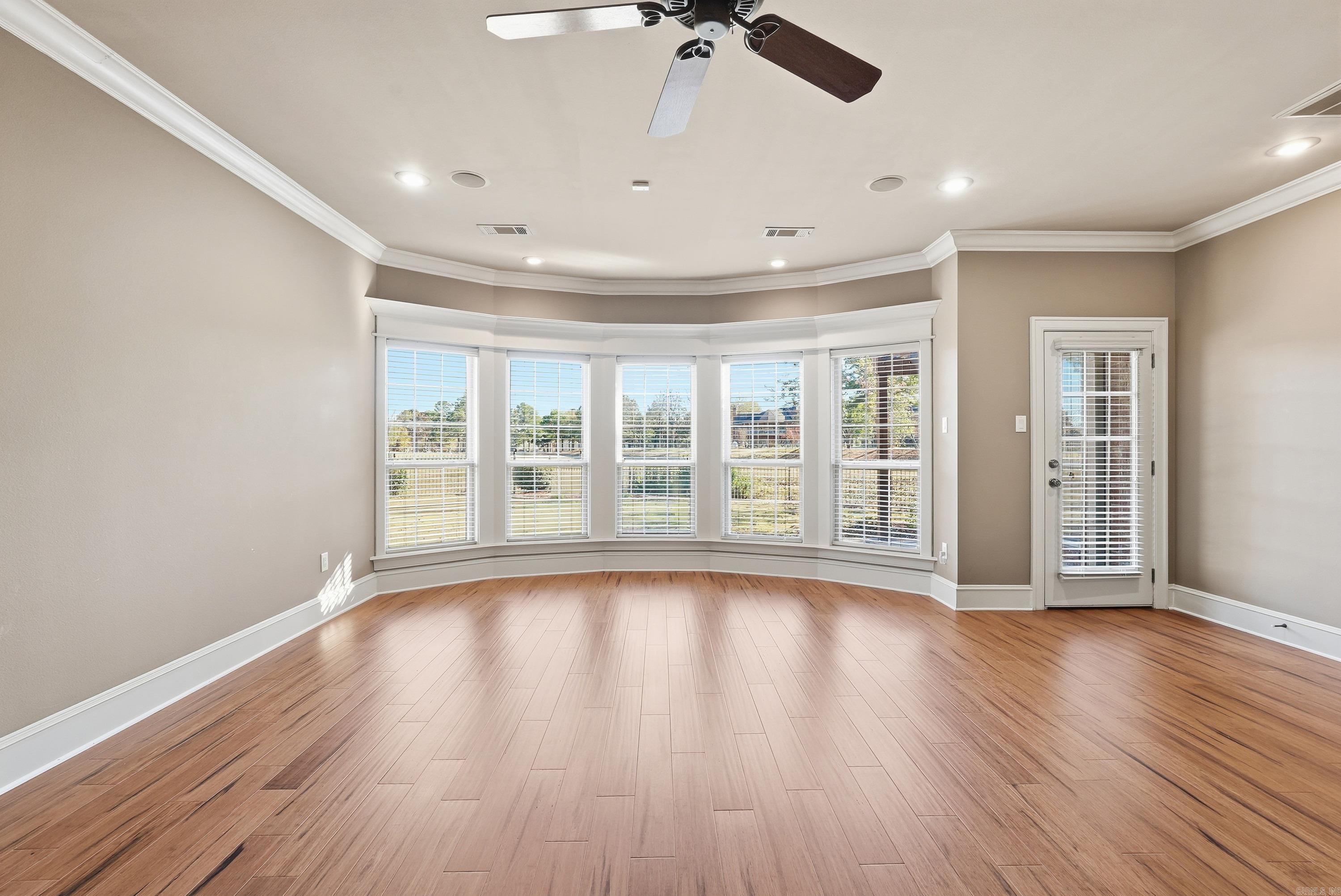 CENTENNIAL VALLEY - Residential