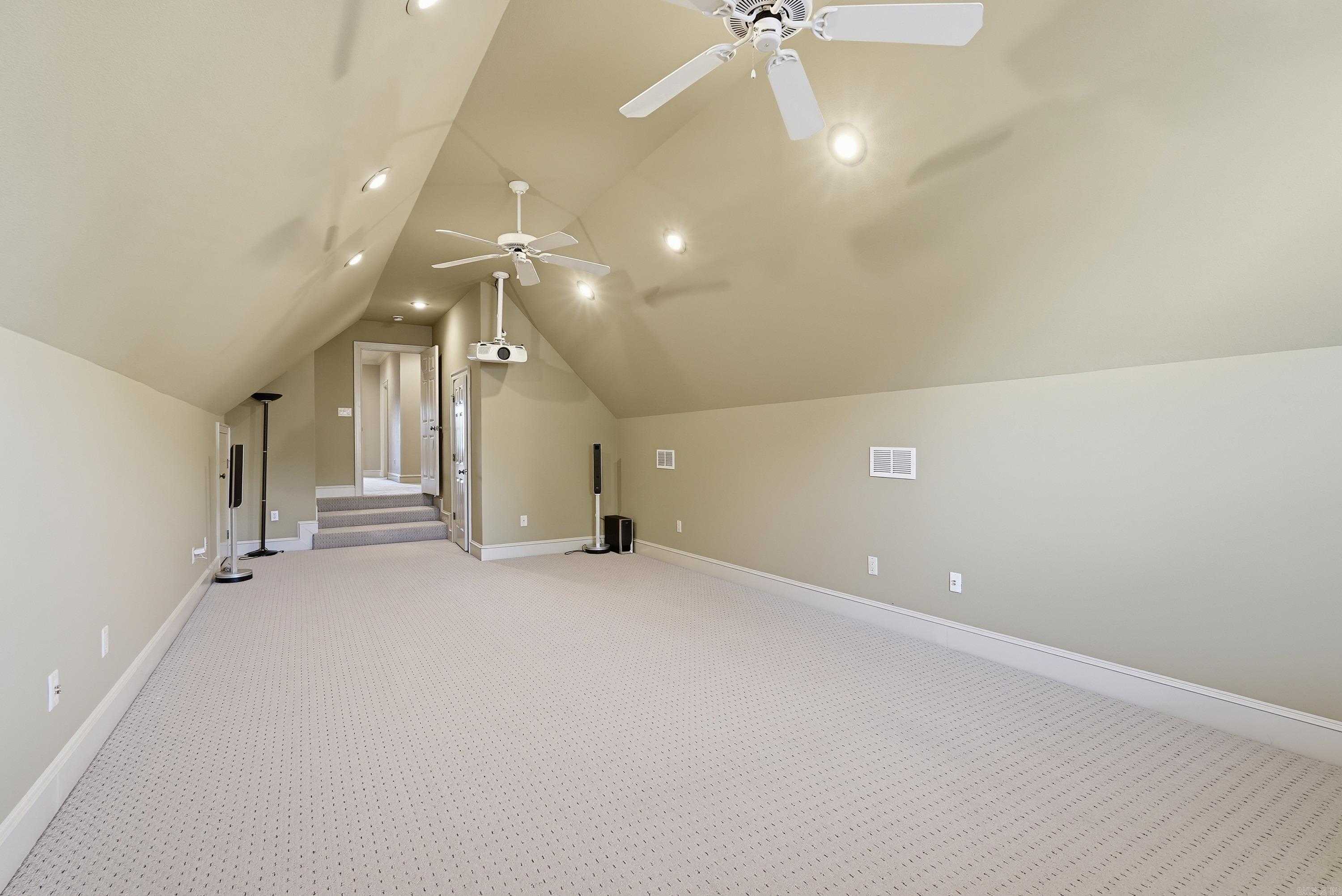 CENTENNIAL VALLEY - Residential