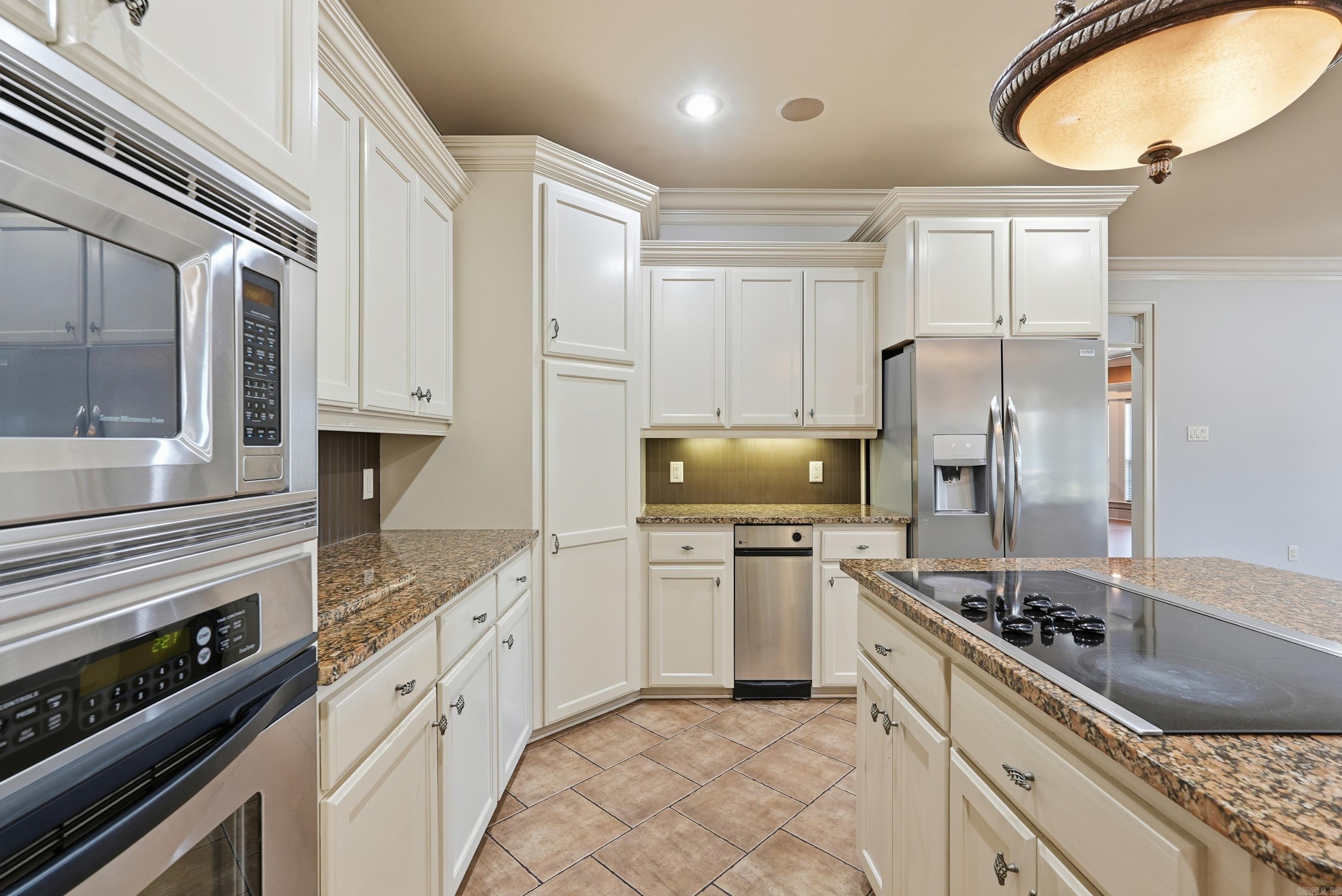 CENTENNIAL VALLEY - Residential