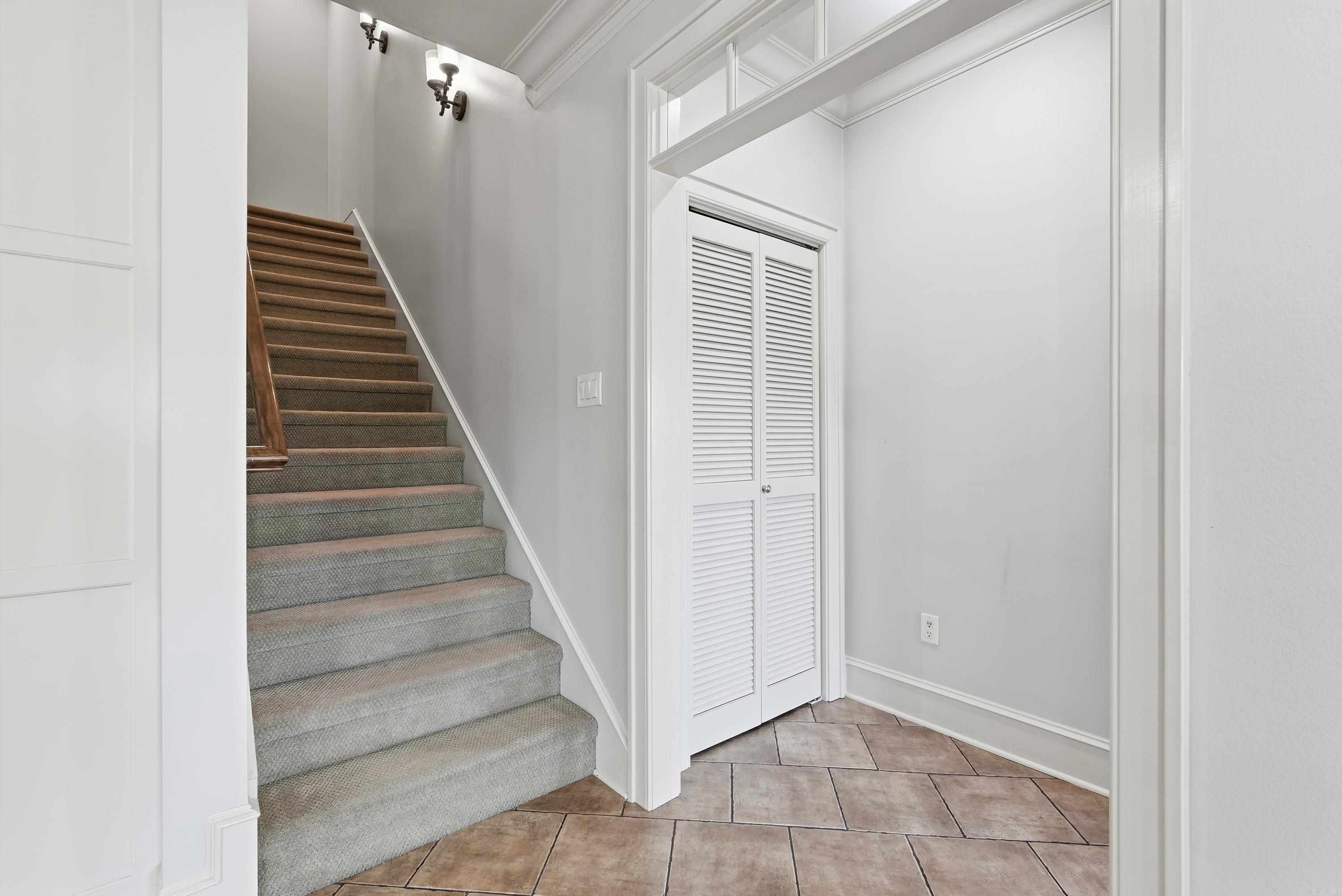 CENTENNIAL VALLEY - Residential