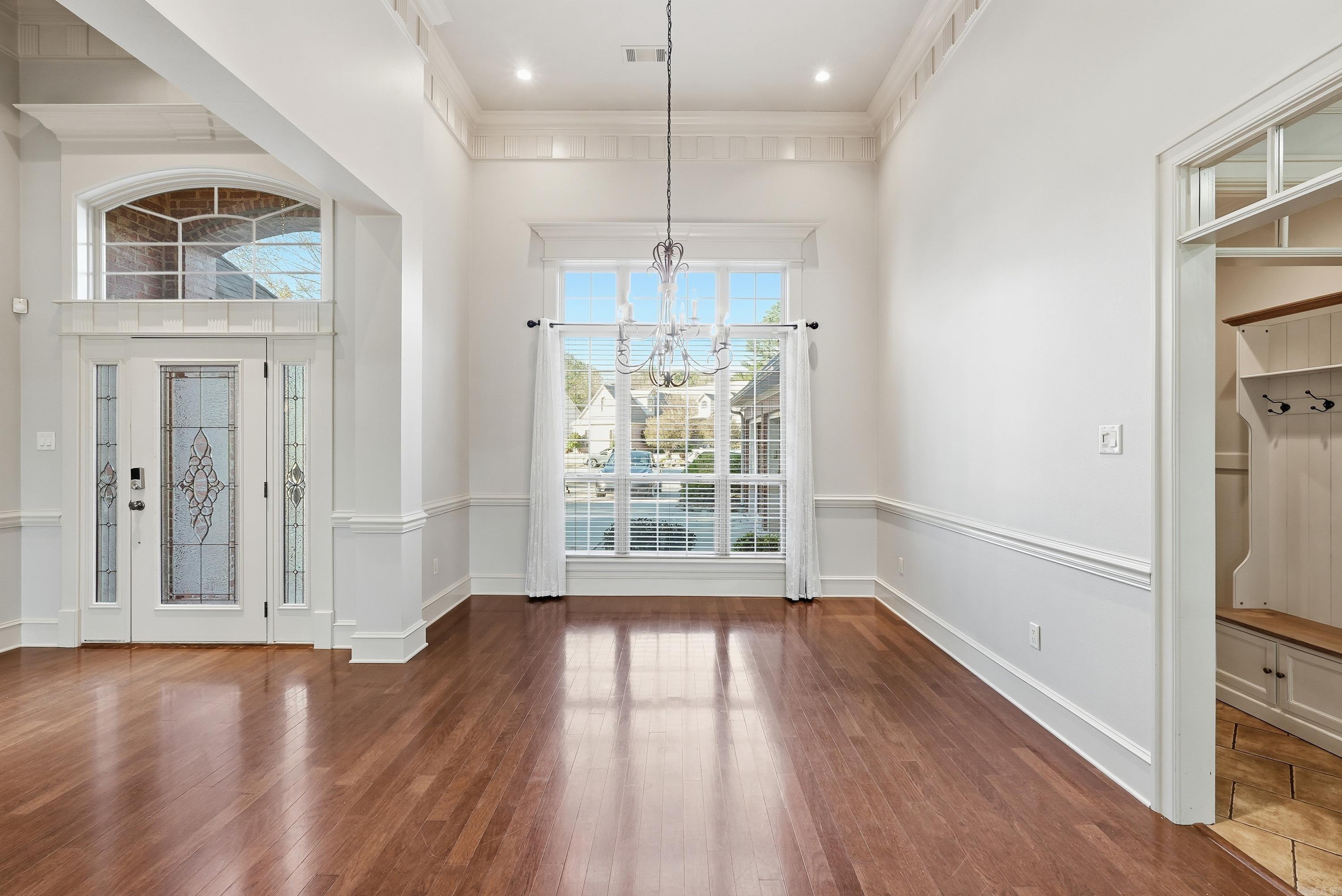 CENTENNIAL VALLEY - Residential