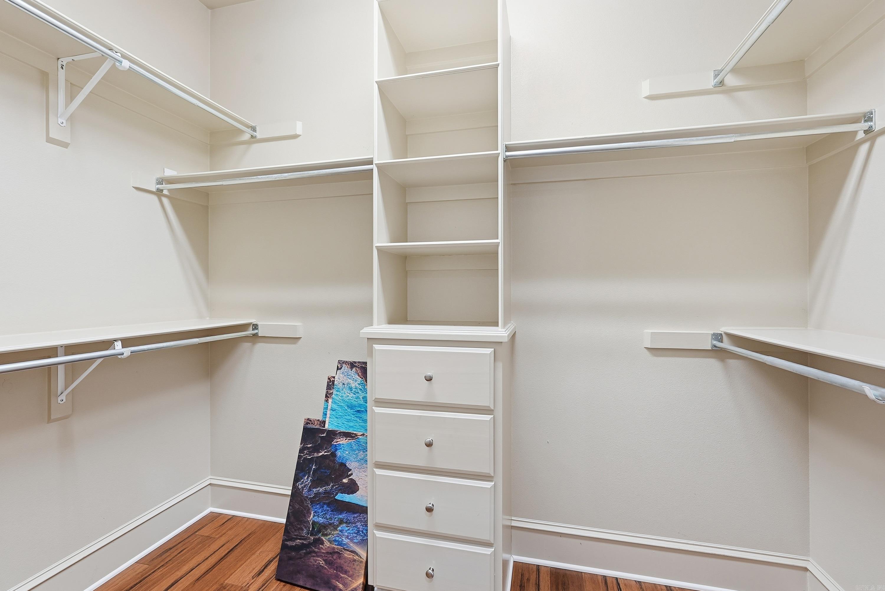 CENTENNIAL VALLEY - Residential