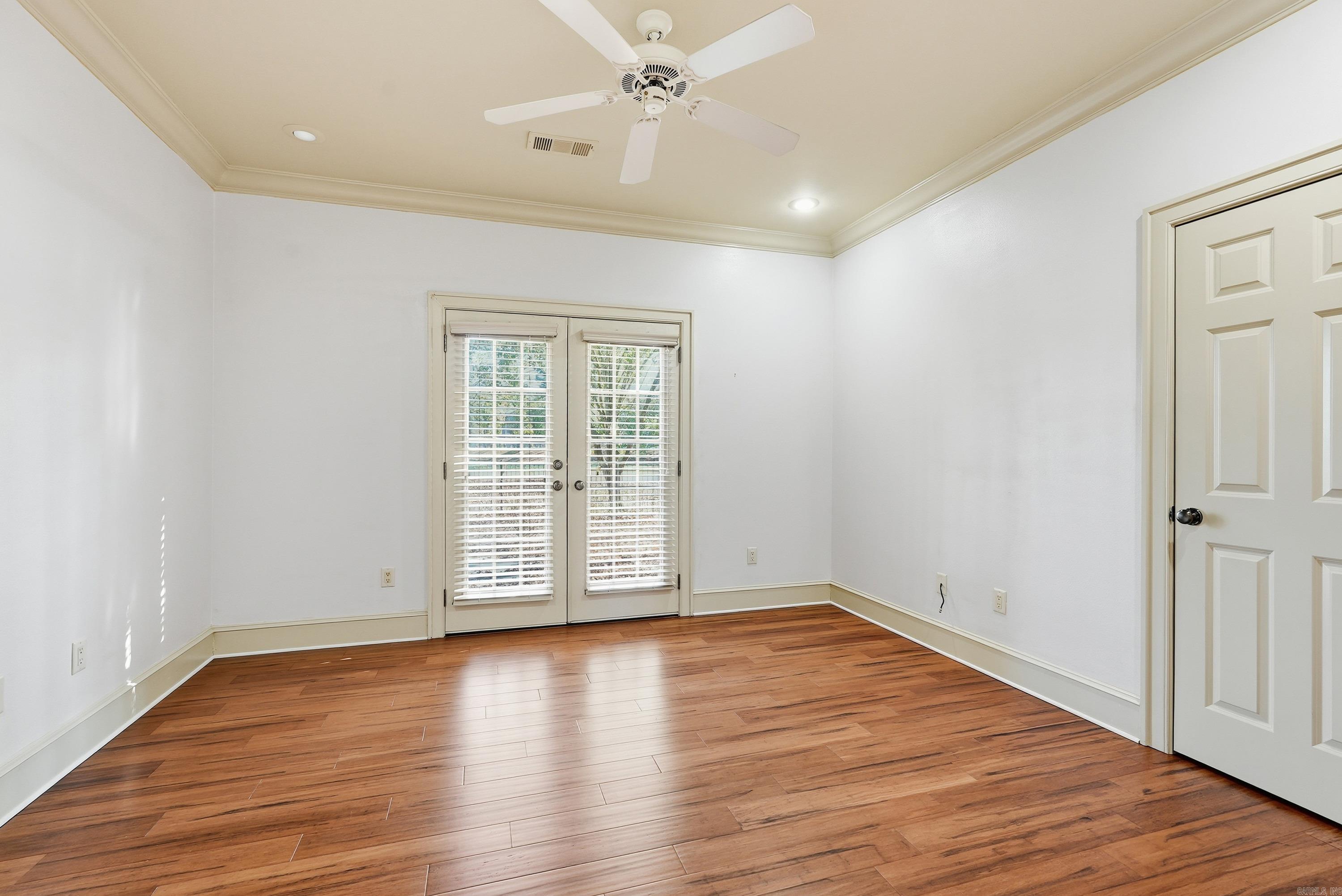 CENTENNIAL VALLEY - Residential