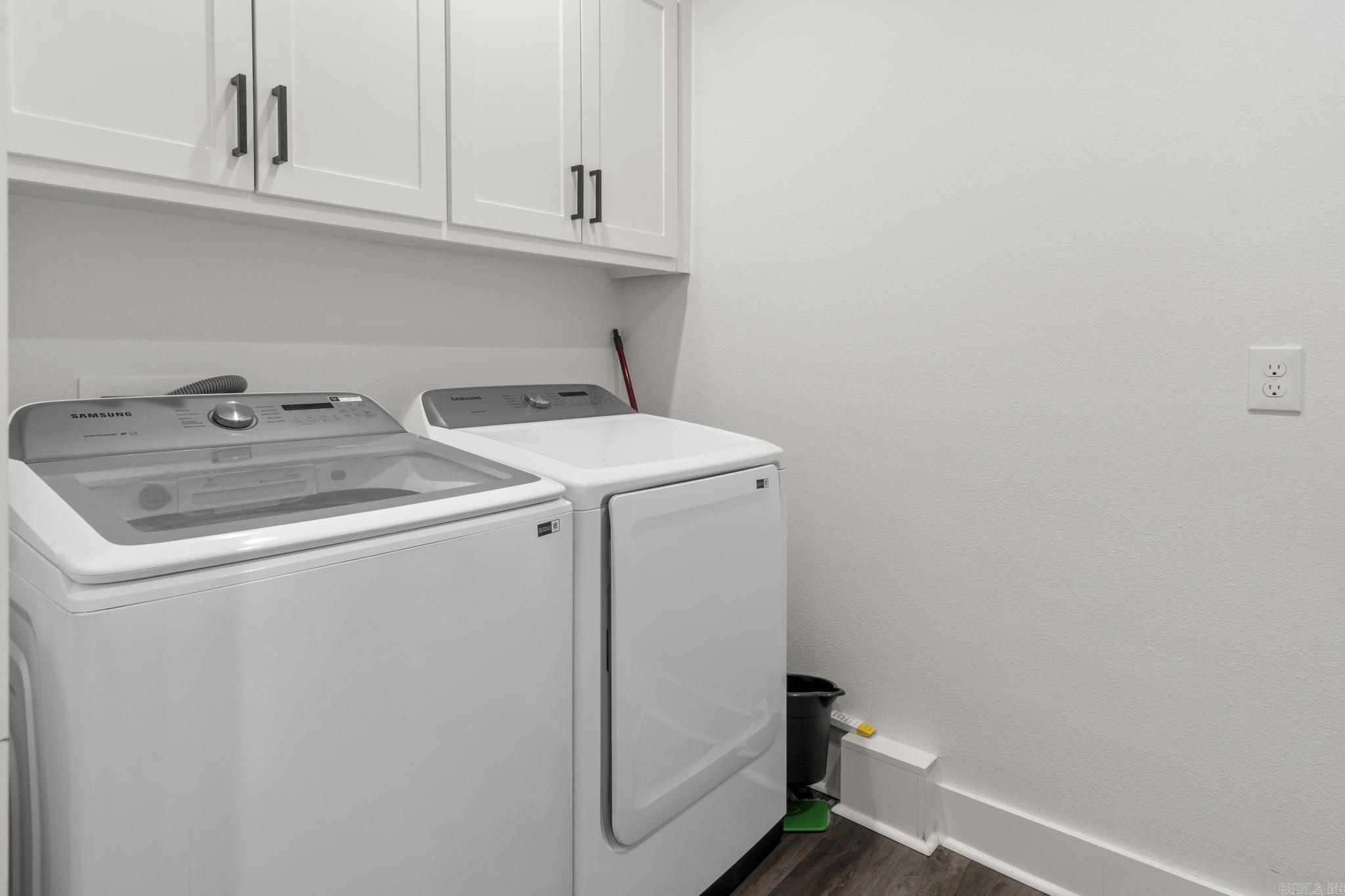 FOREST MANOR - Residential