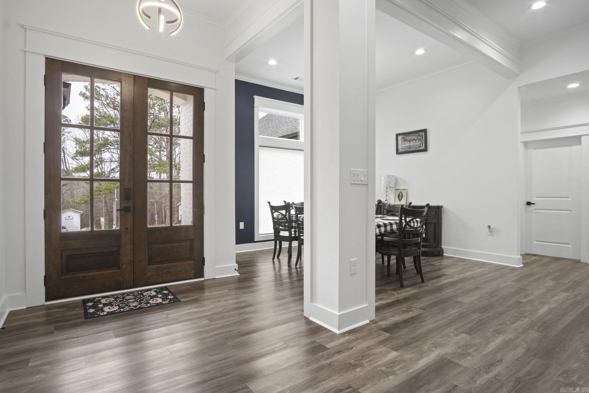 FOREST MANOR - Residential