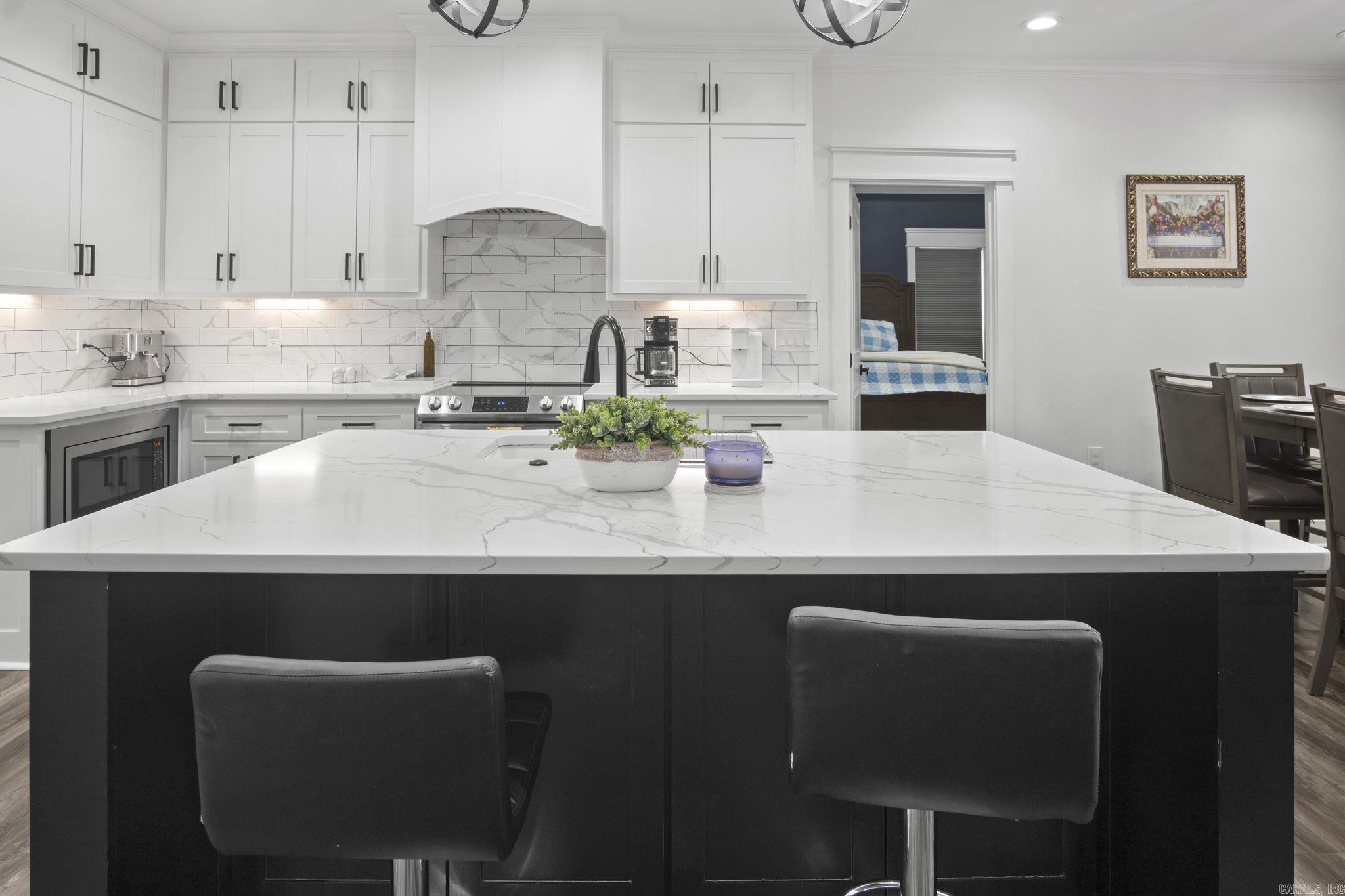 FOREST MANOR - Residential