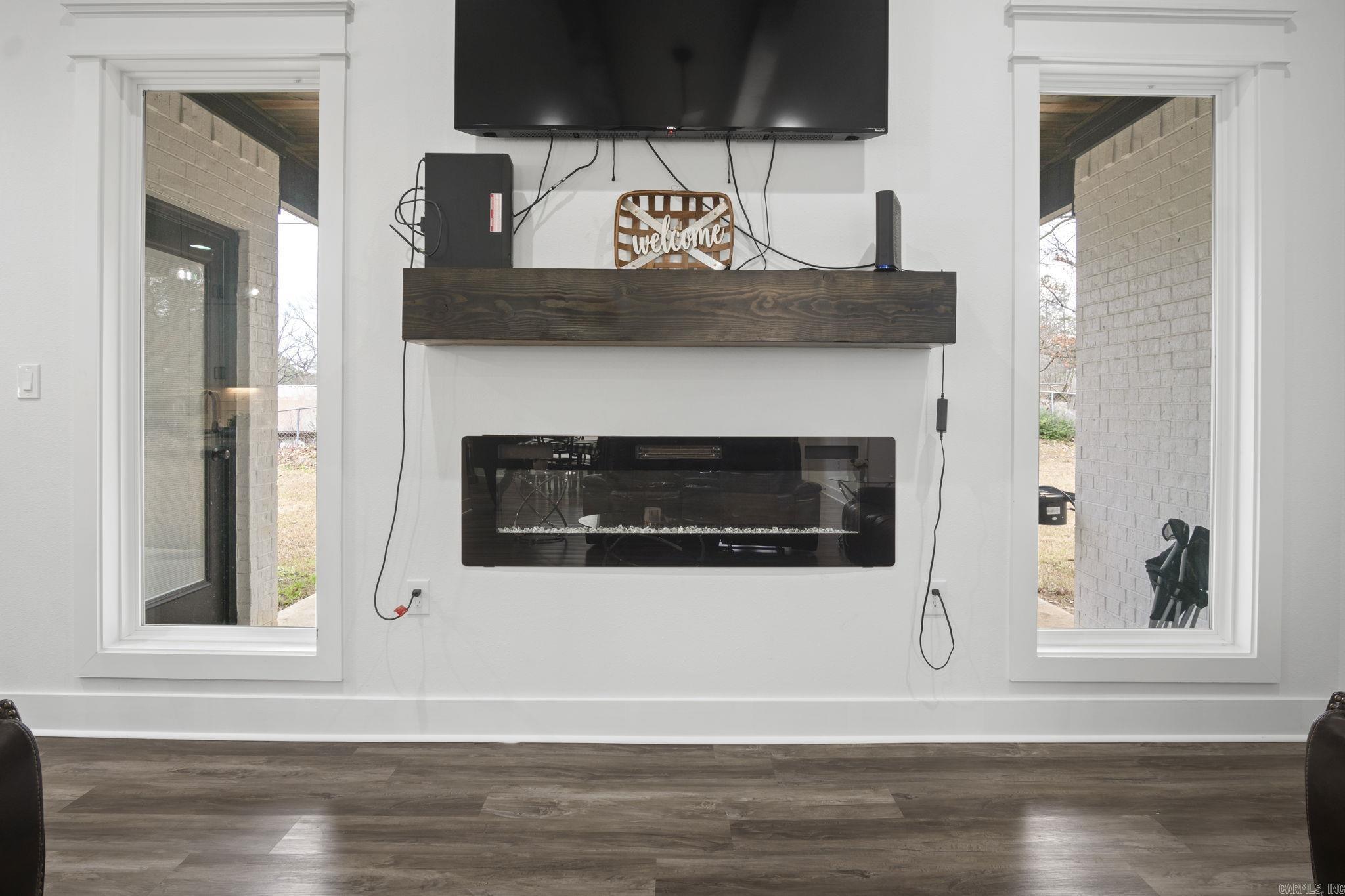 FOREST MANOR - Residential