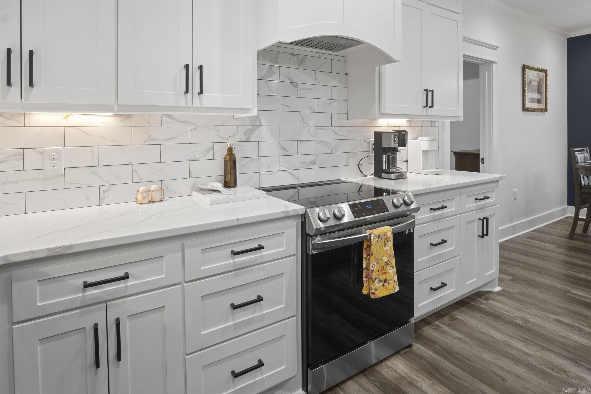 FOREST MANOR - Residential