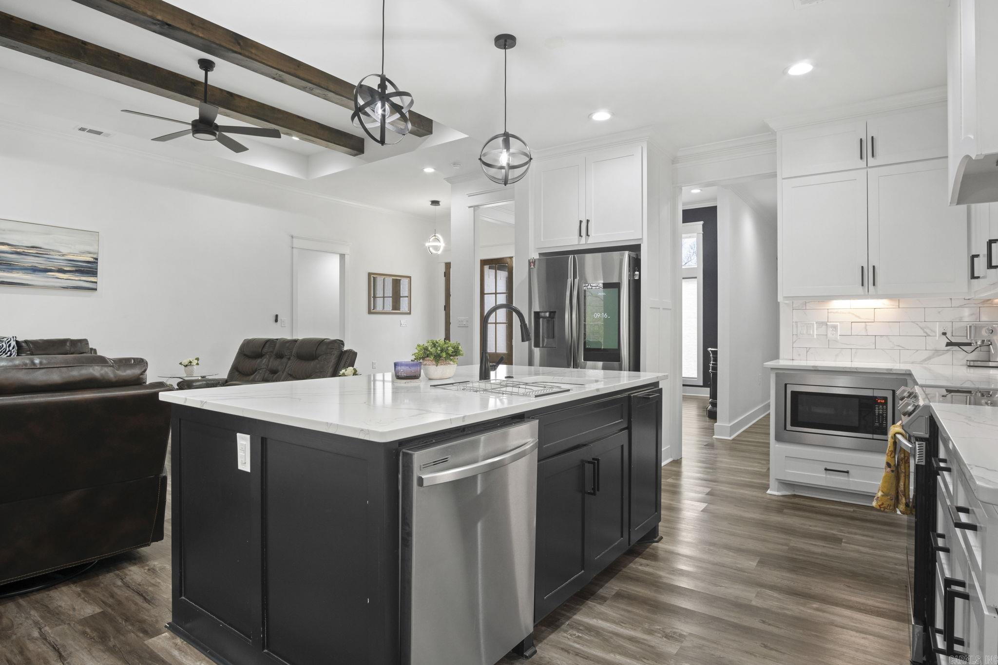 FOREST MANOR - Residential