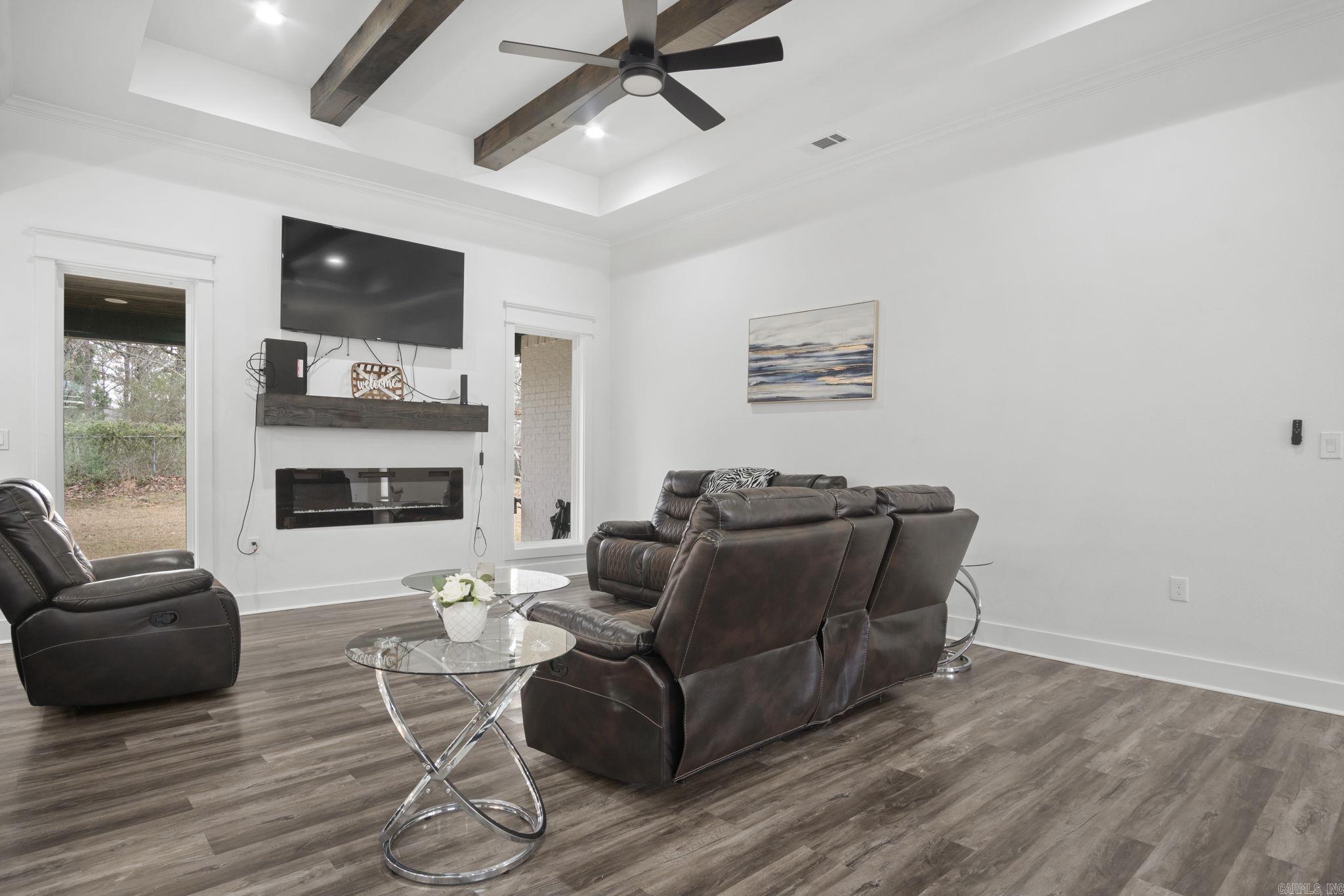 FOREST MANOR - Residential