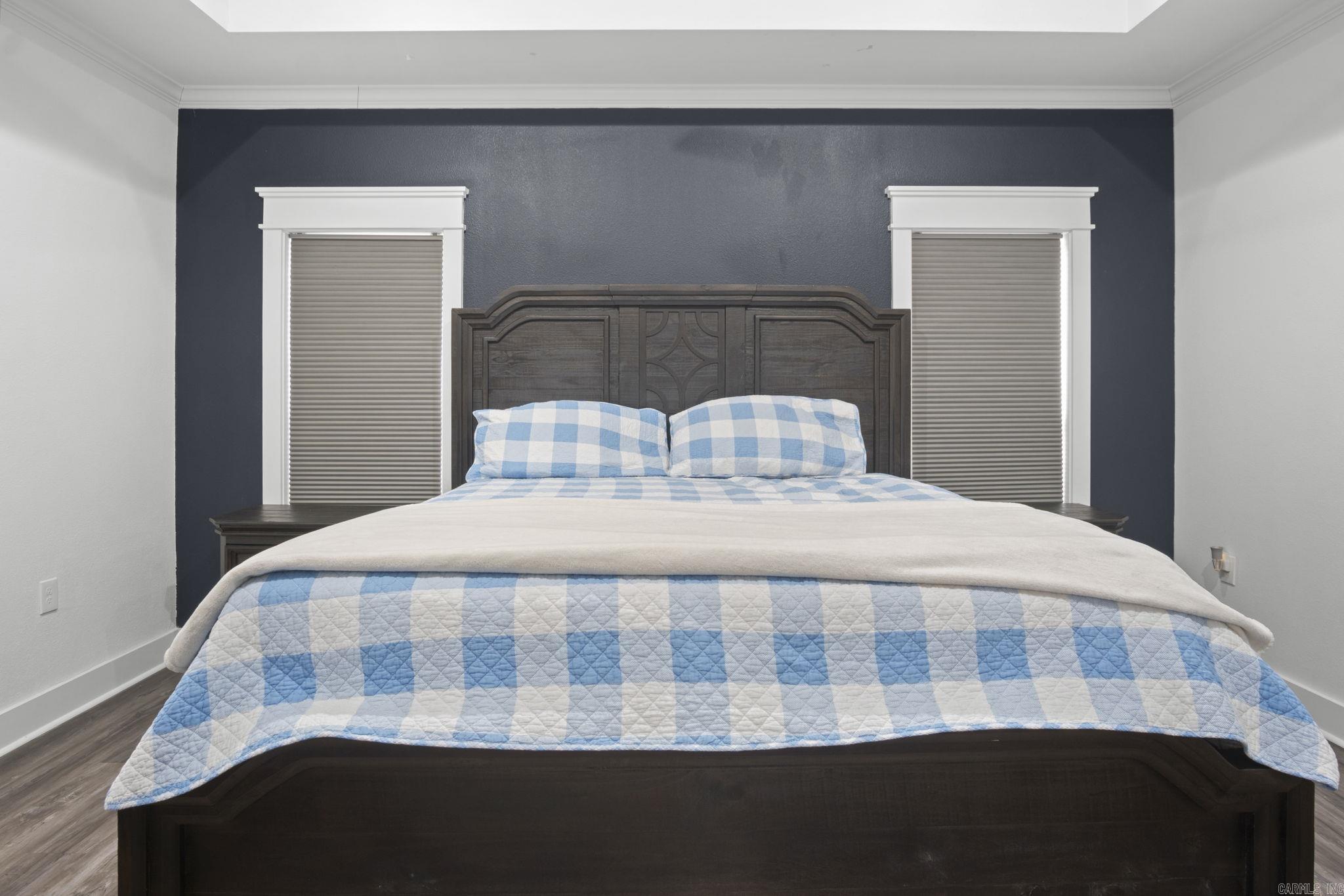 FOREST MANOR - Residential