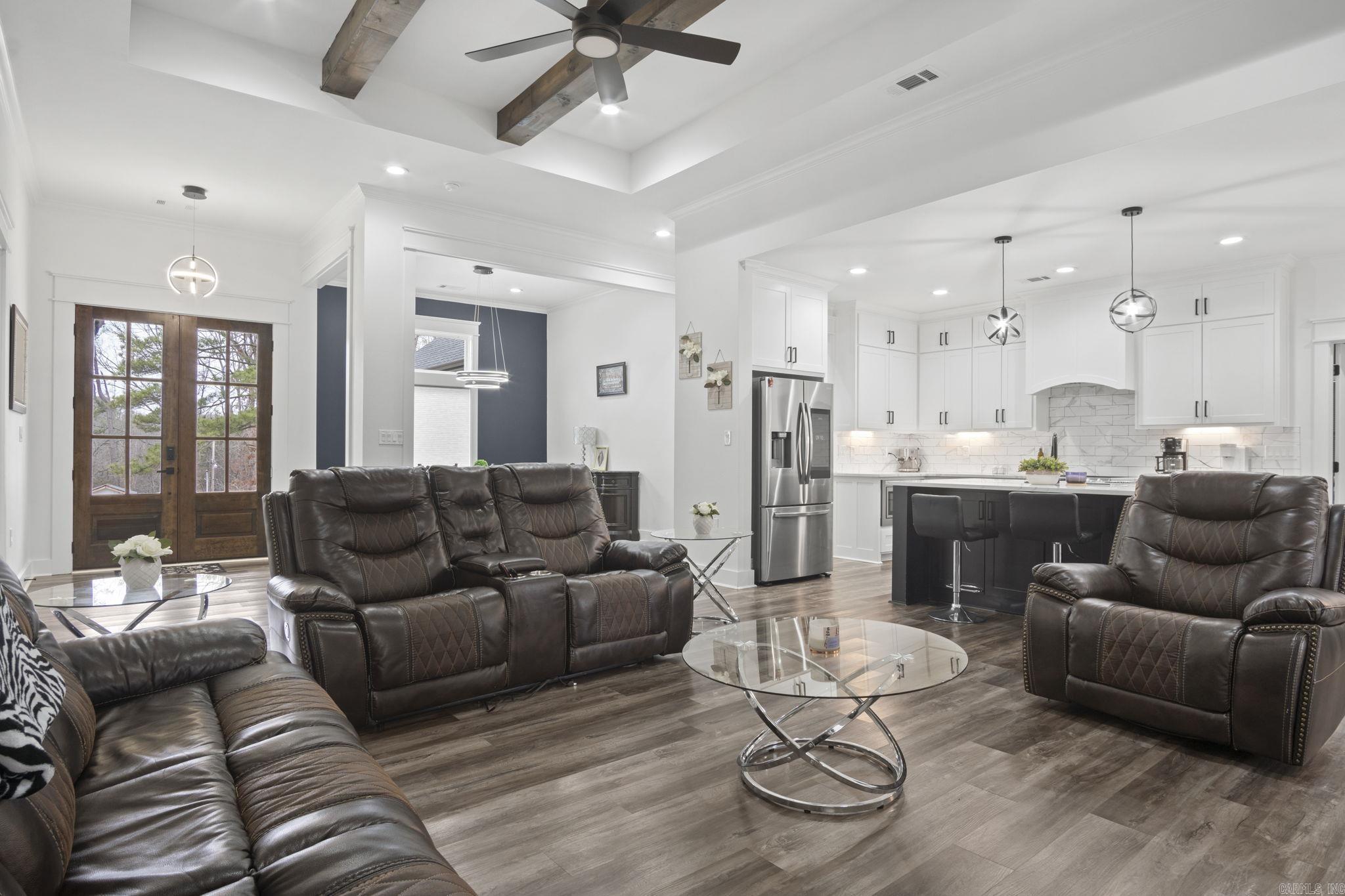 FOREST MANOR - Residential