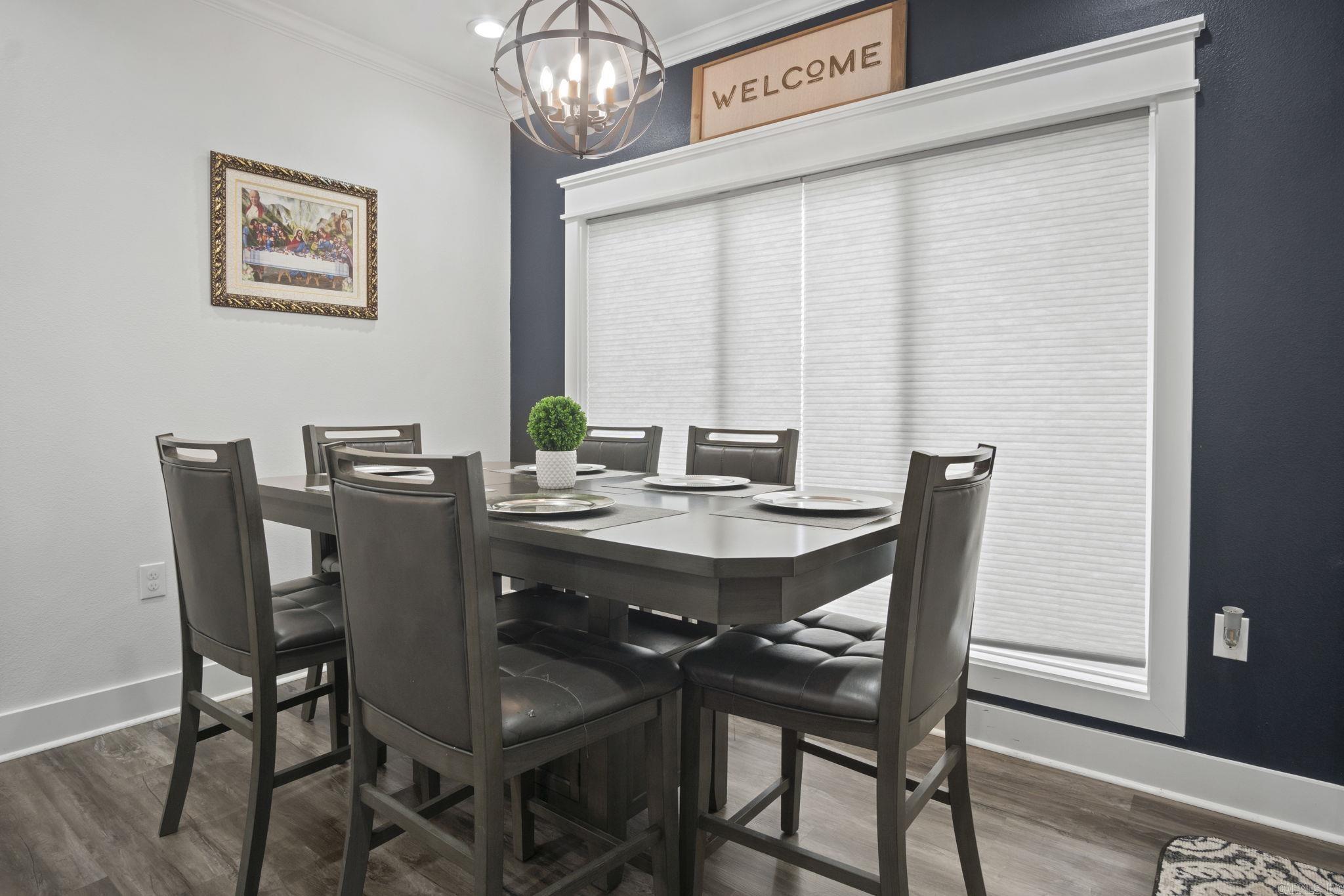 FOREST MANOR - Residential