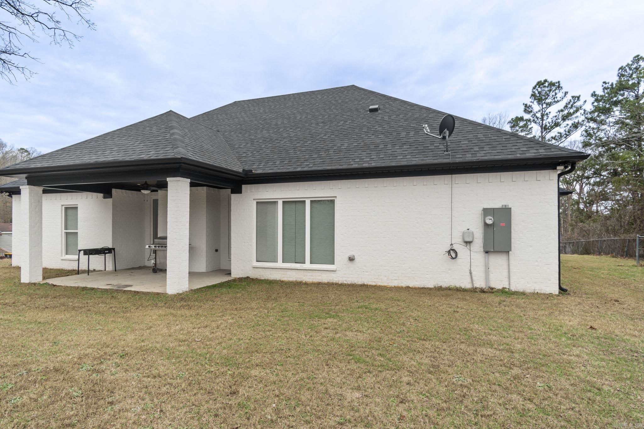 FOREST MANOR - Residential