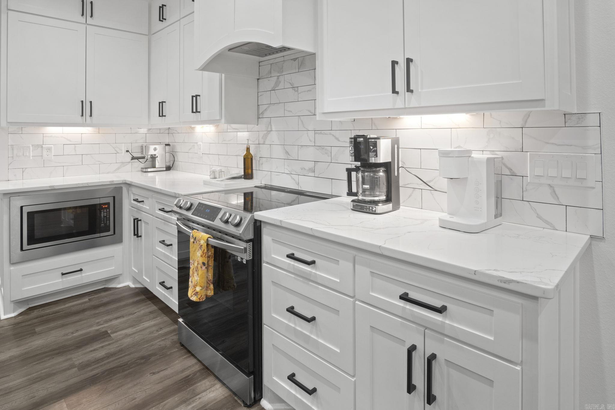 FOREST MANOR - Residential