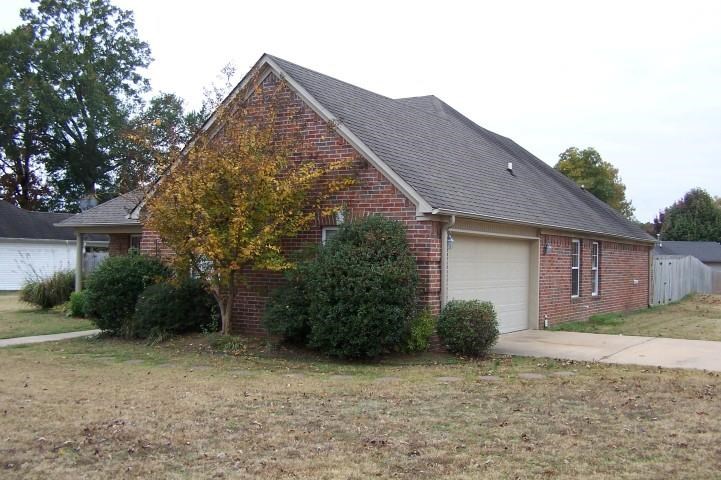 MEADOWLAKE - Residential