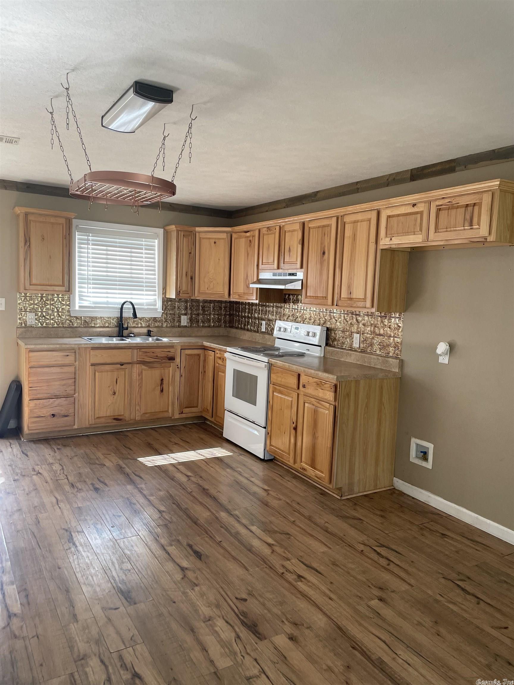 Holford 2nd - Residential