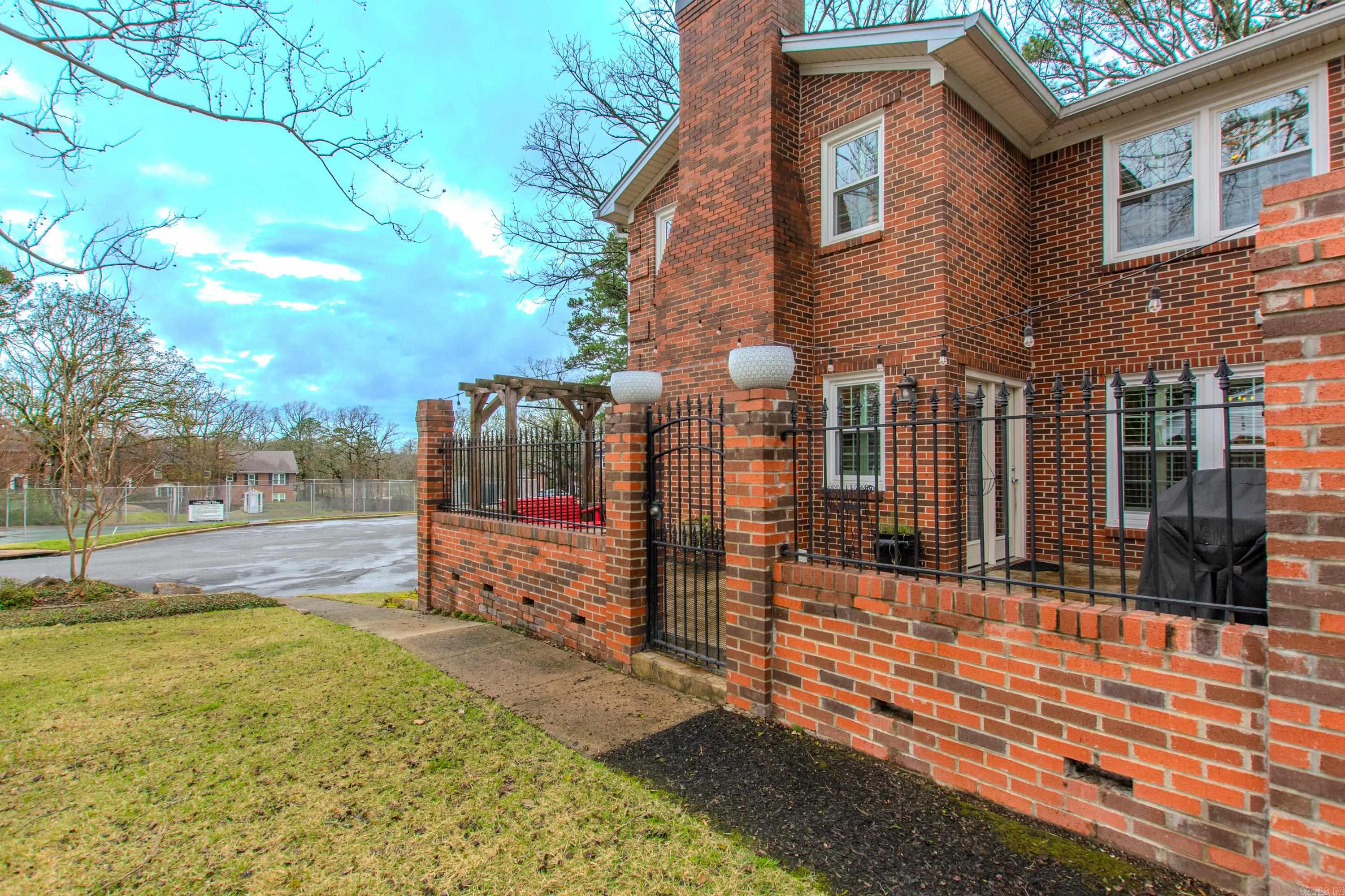 CAMBRIDGE PLACE HPR - Residential