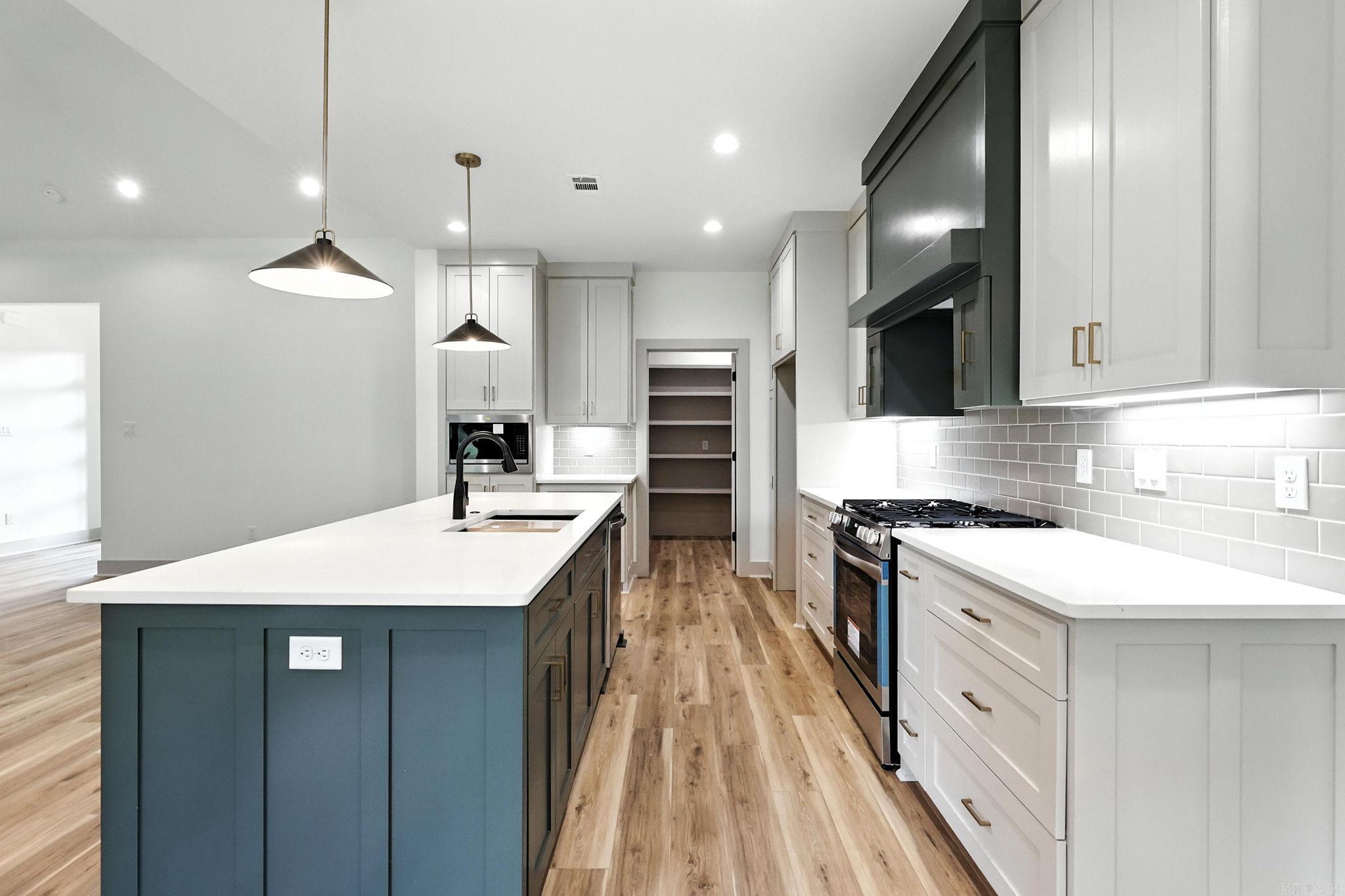 SARATOGA PLACE SUBDIVISION - Residential