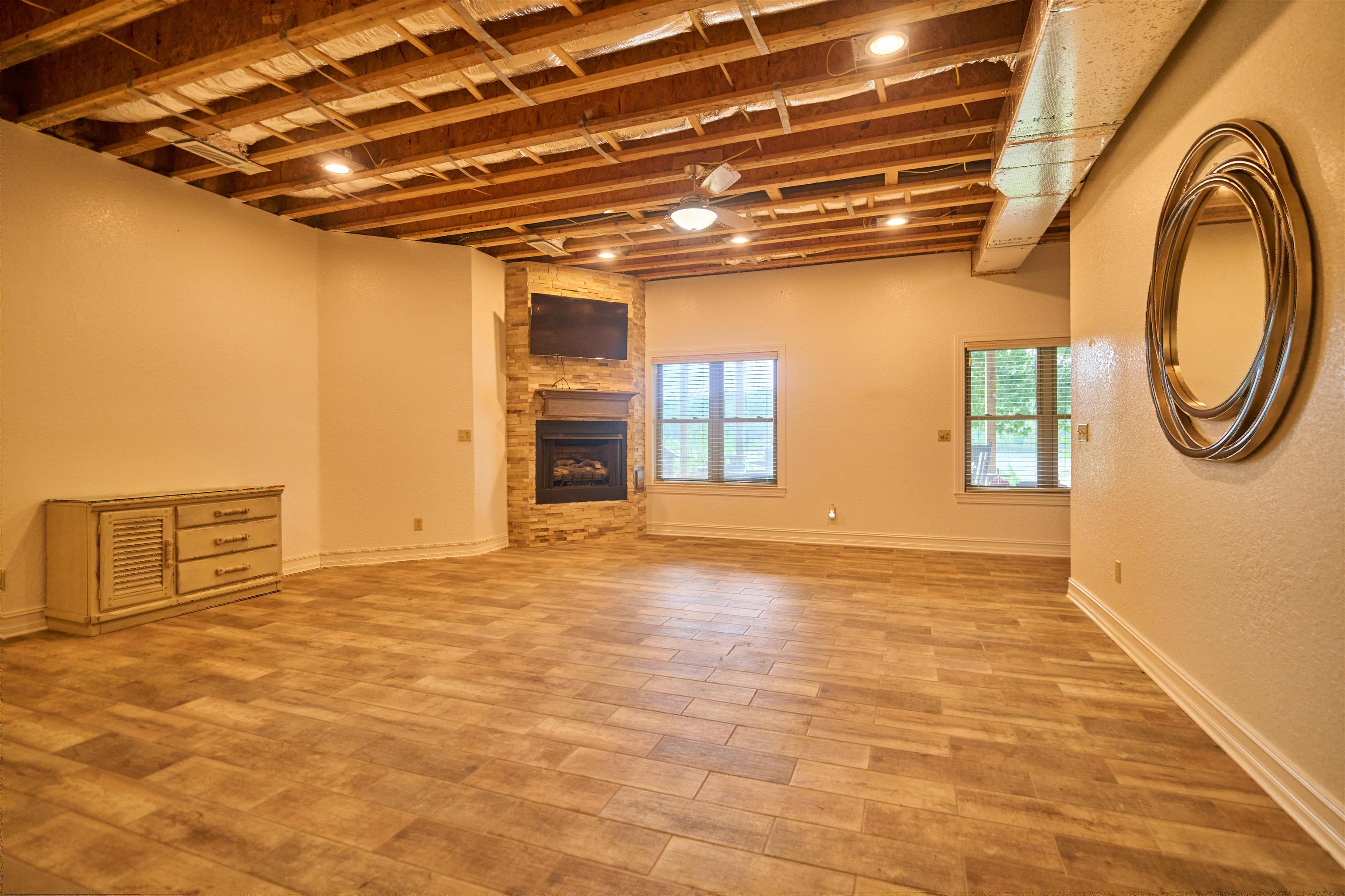 NEWCASTLE - Residential