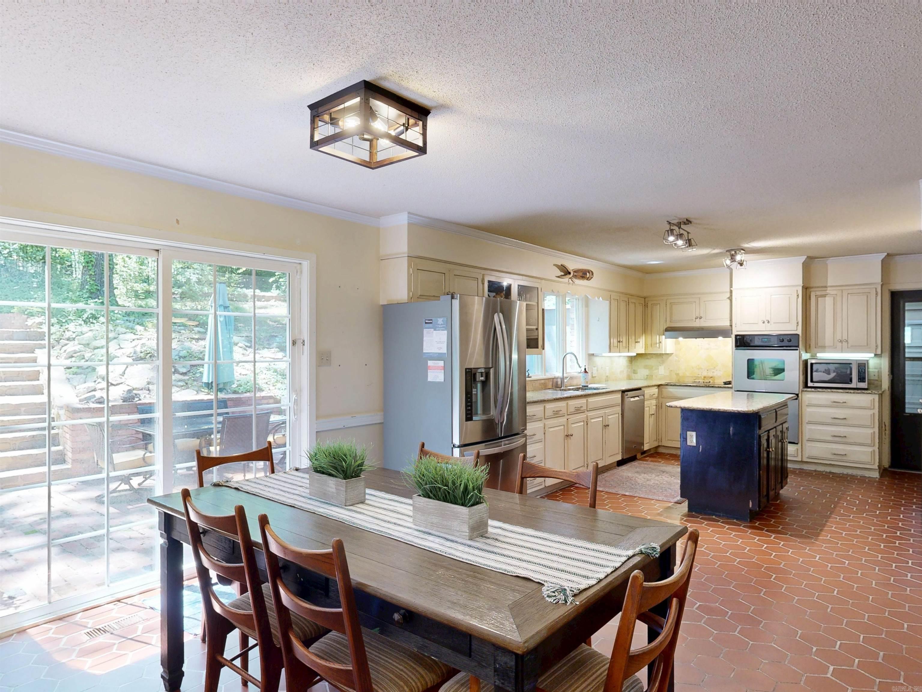 Eastgate I - Residential