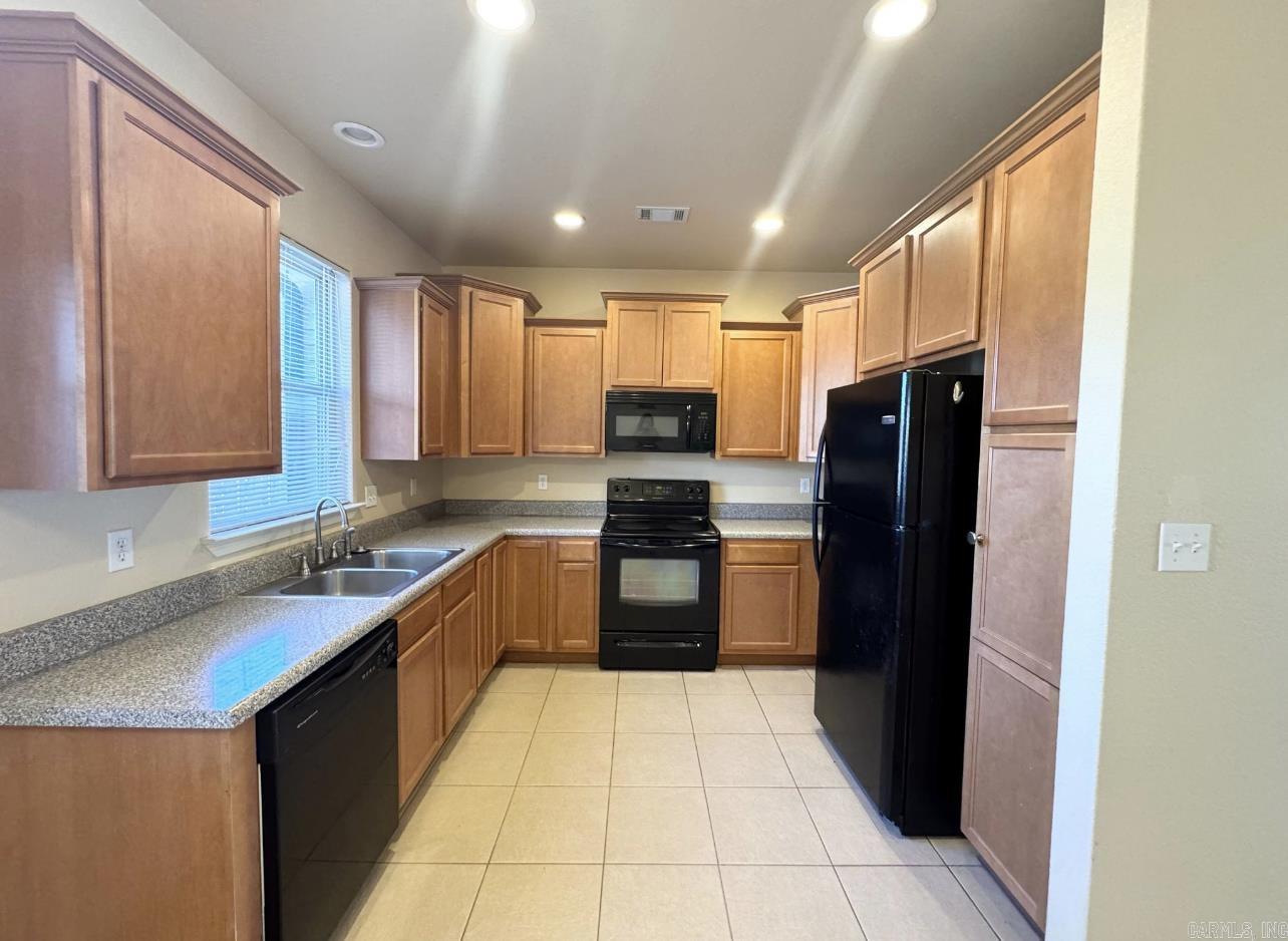 Shadow Peak HPR - Residential Lease