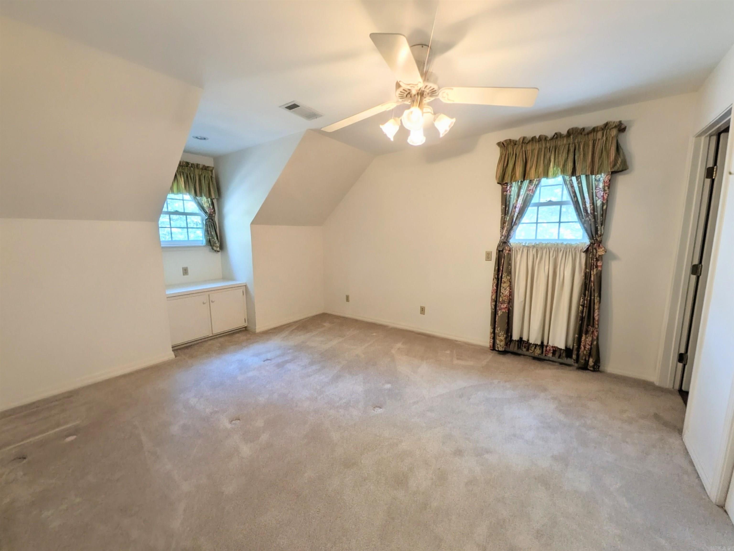 VIRGINIA DALE HILLS - Residential