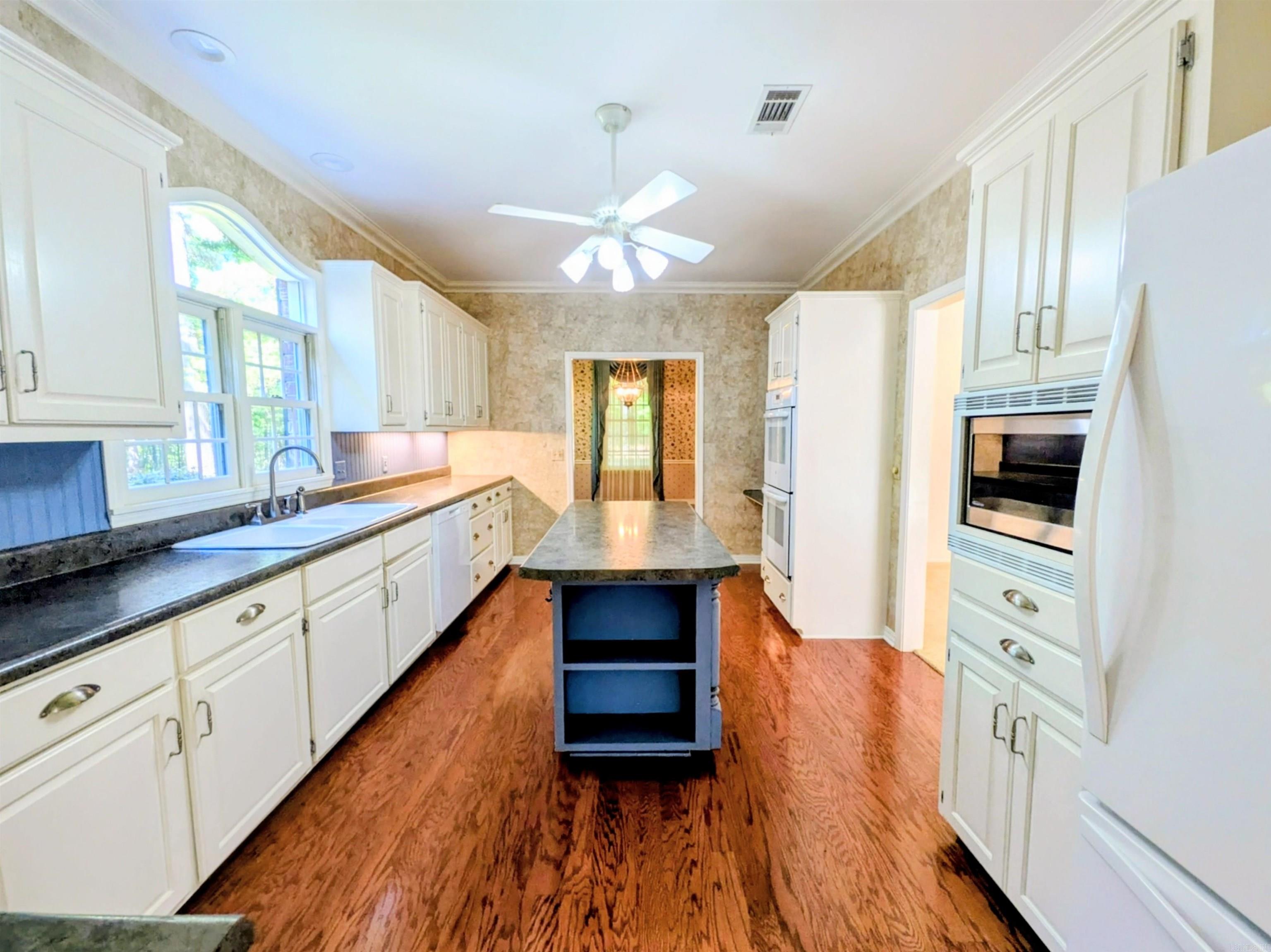 VIRGINIA DALE HILLS - Residential
