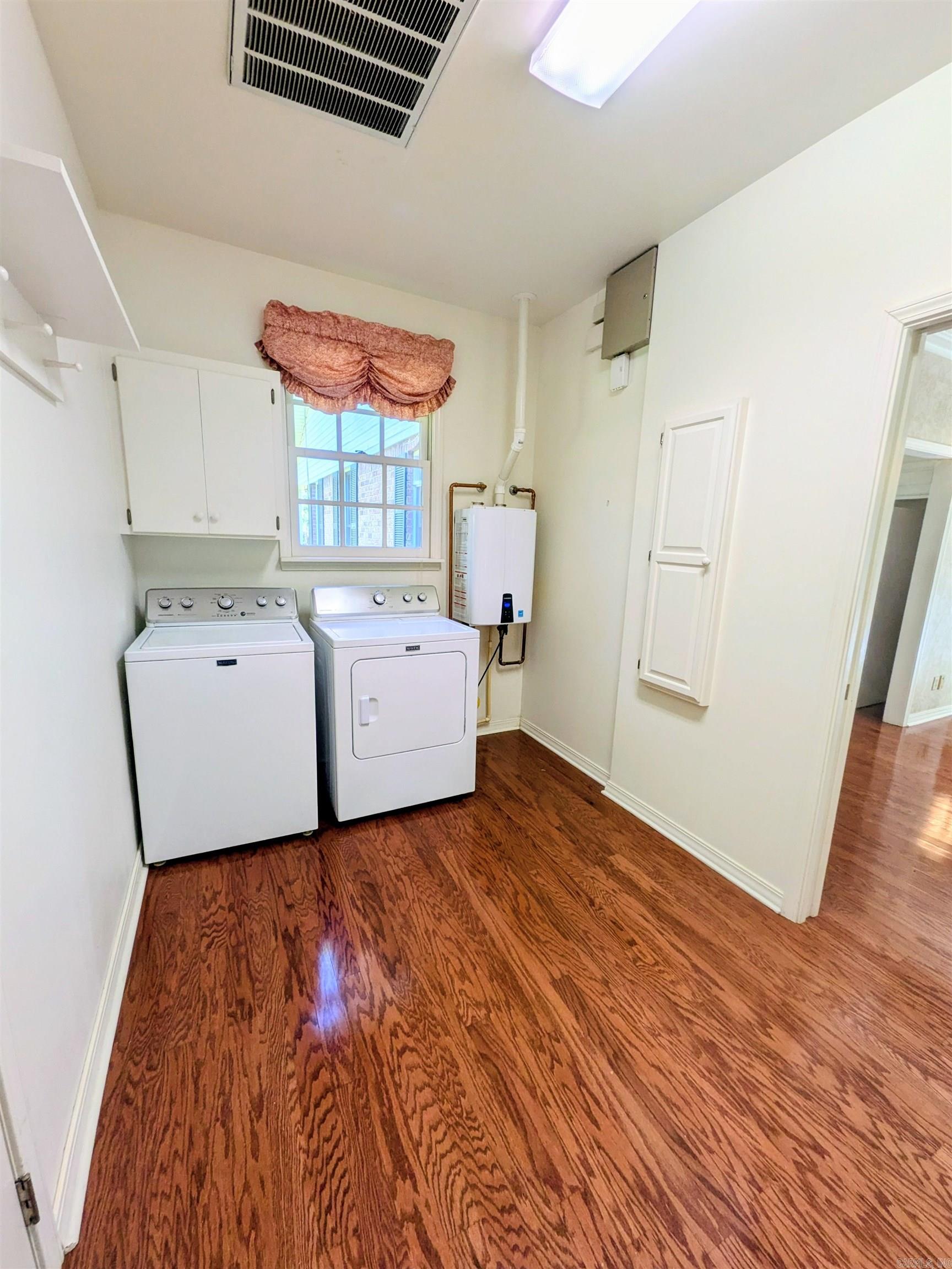 VIRGINIA DALE HILLS - Residential