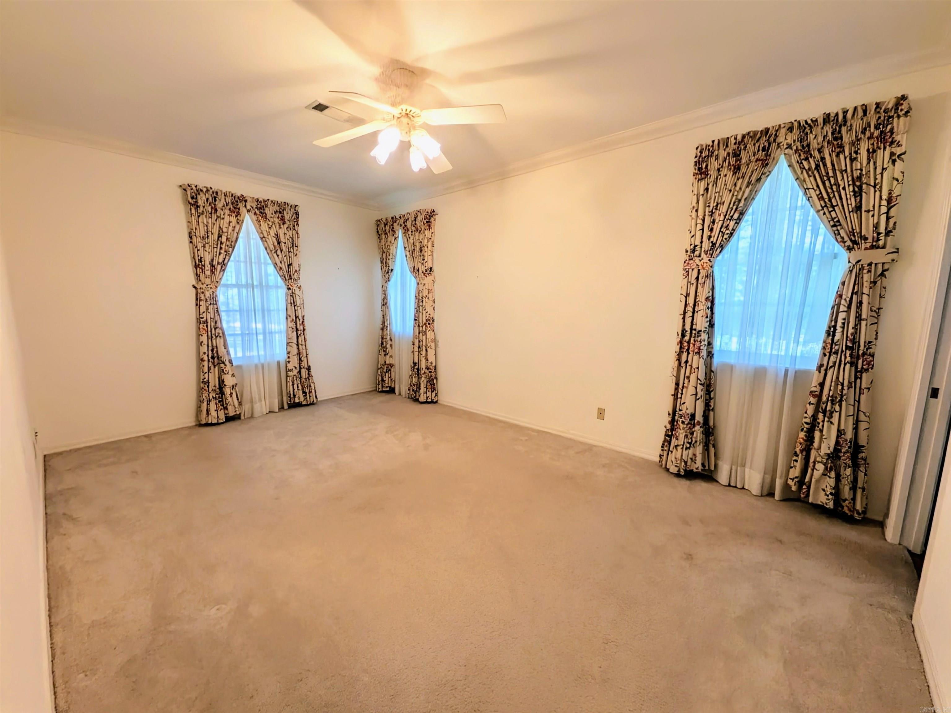 VIRGINIA DALE HILLS - Residential