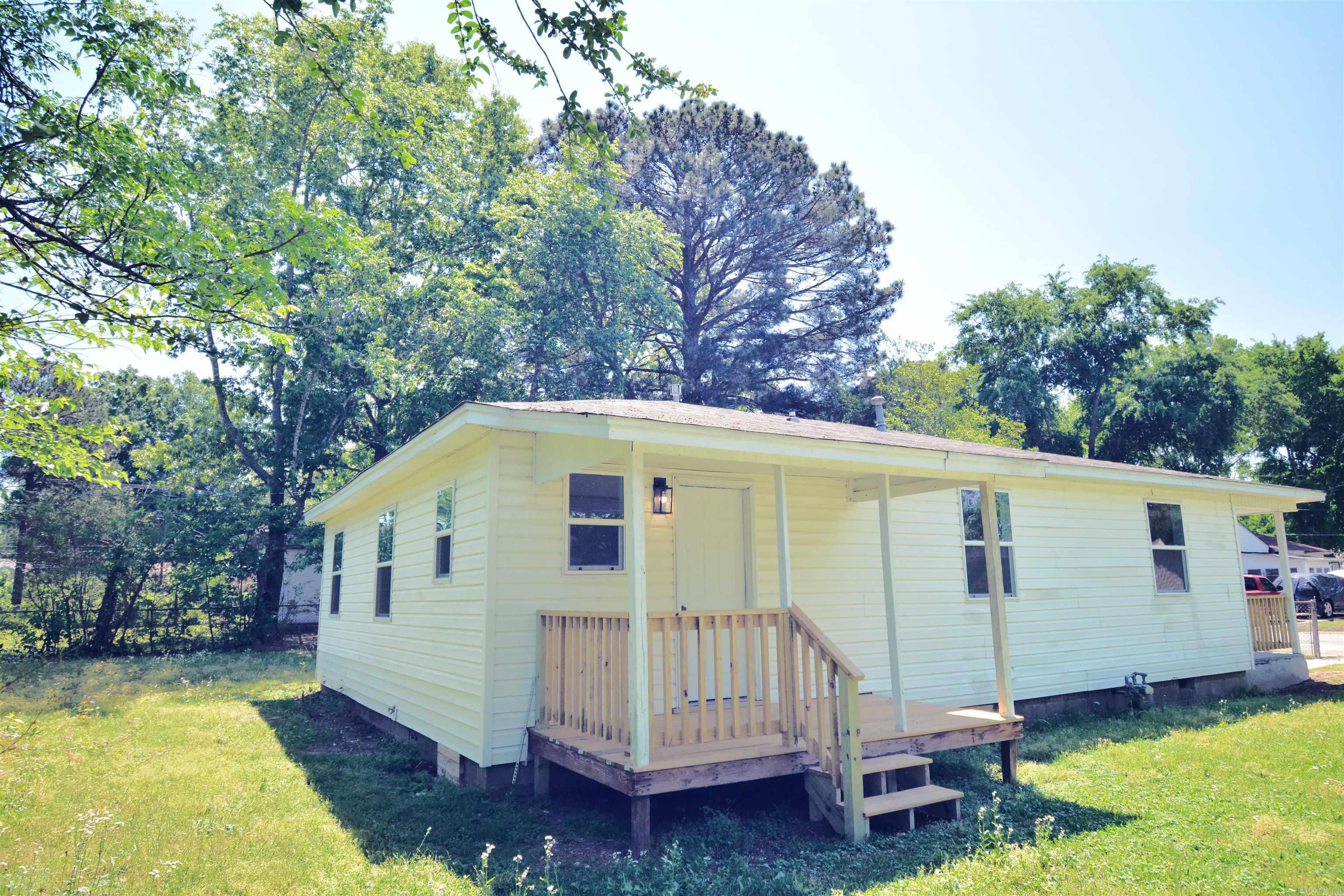 SUNNYSIDE HILLS ADDN TO JACK - Residential