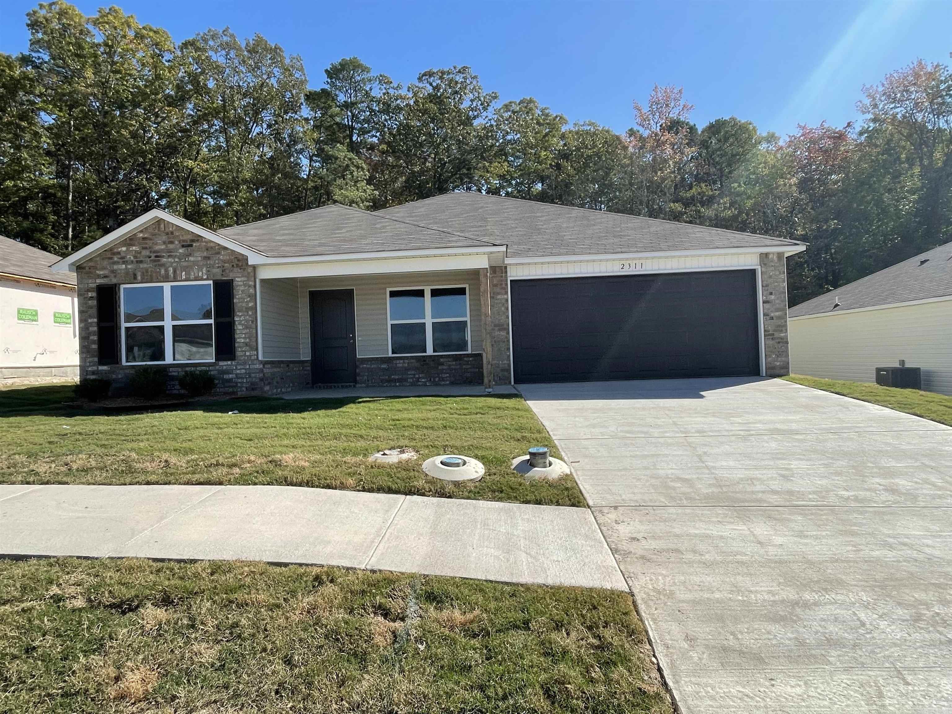 HILLDALE CROSSING - Residential