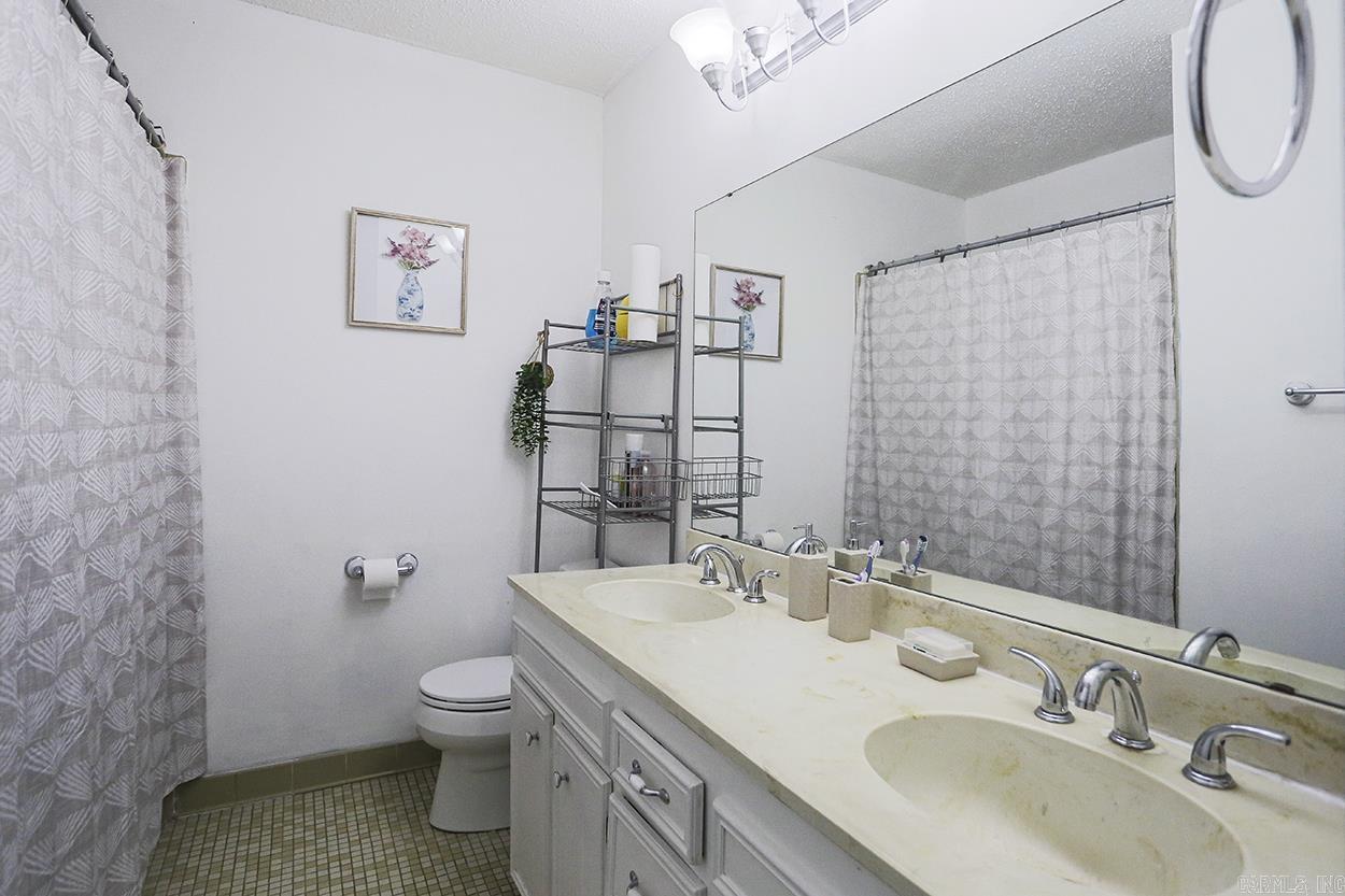 WALNUT VALLEY - Residential